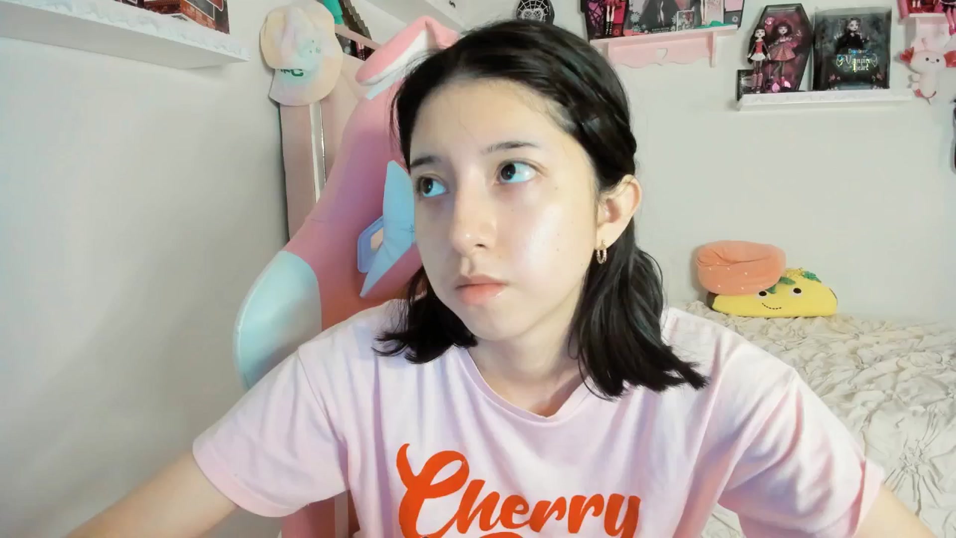 Gallery image thumbnail from Cherrycute666's myfreecams stream on, 03/23/2025, 10:49 image 2 of 20