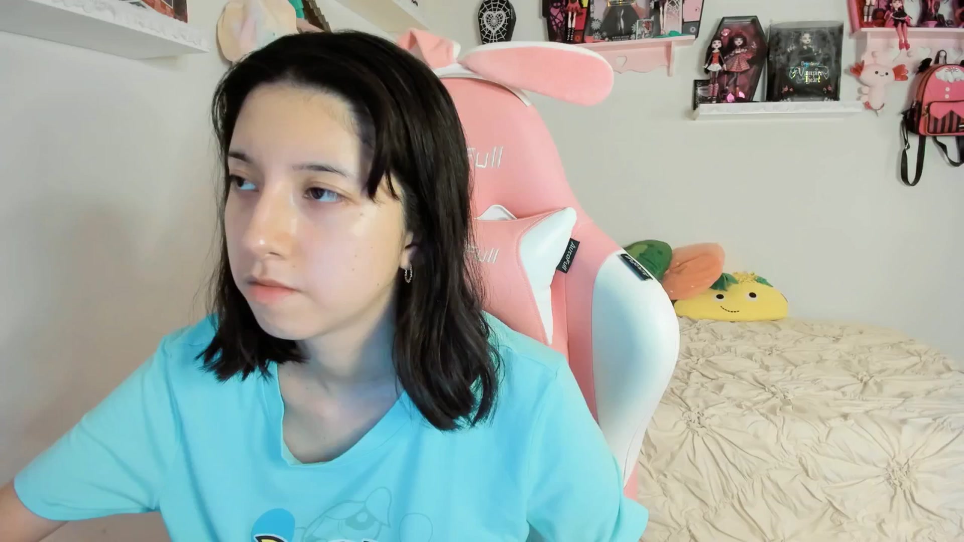 Gallery image thumbnail from Cherrycute666's myfreecams stream on, 03/23/2025, 11:19 image 11 of 20