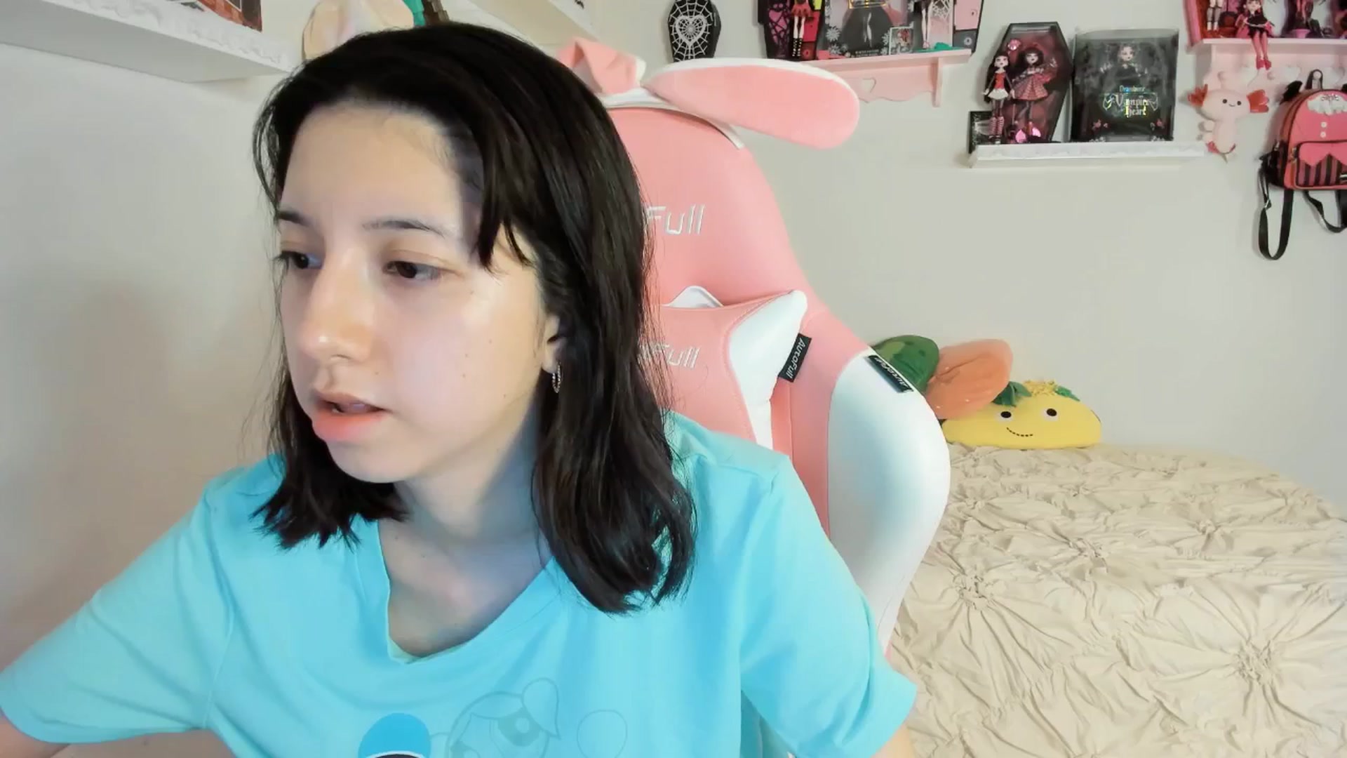 Gallery image thumbnail from Cherrycute666's myfreecams stream on, 03/23/2025, 11:19 image 10 of 20