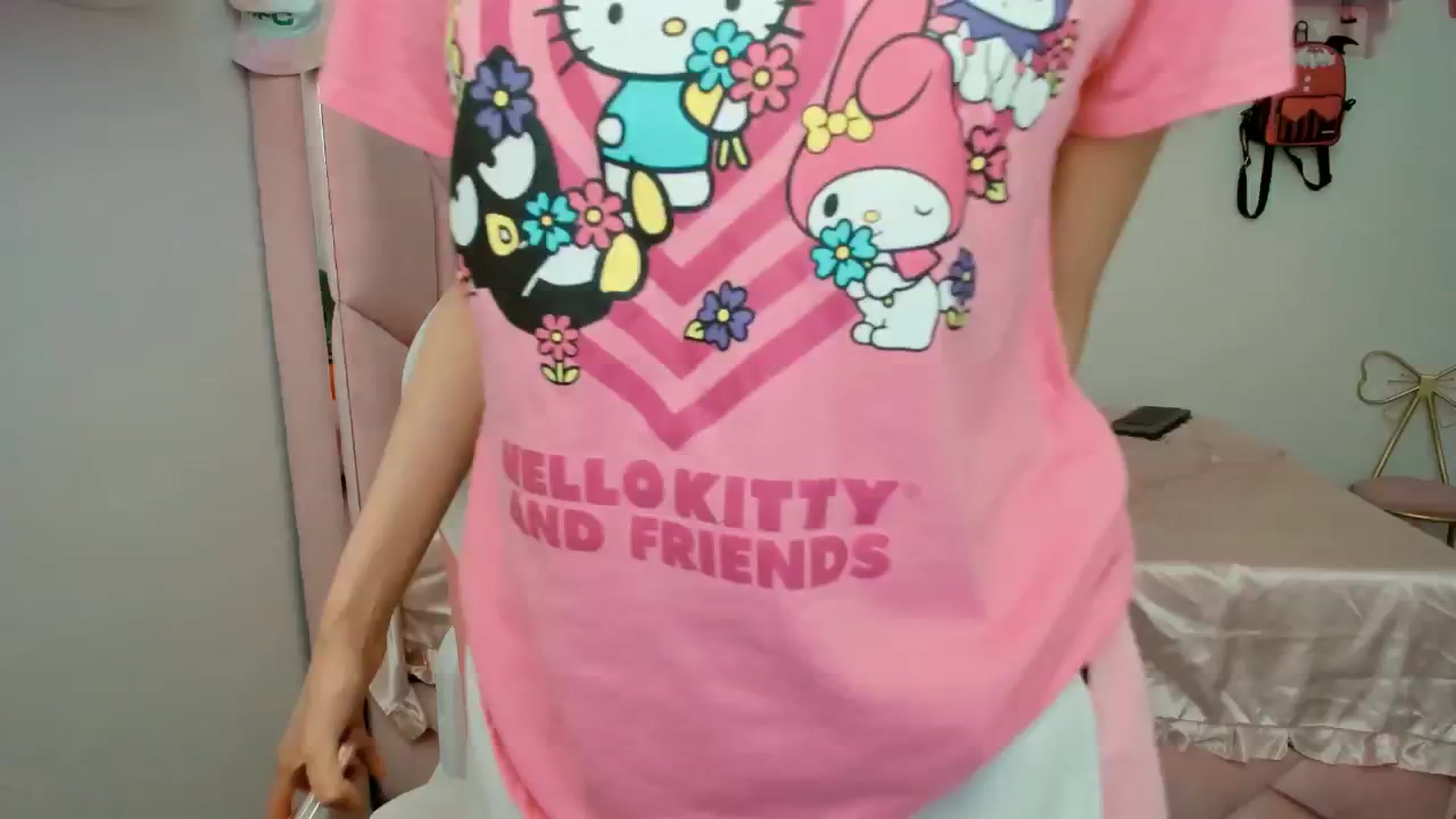 Gallery image thumbnail from Cherrycute666's myfreecams stream on, 03/31/2025, 21:29 image 13 of 20