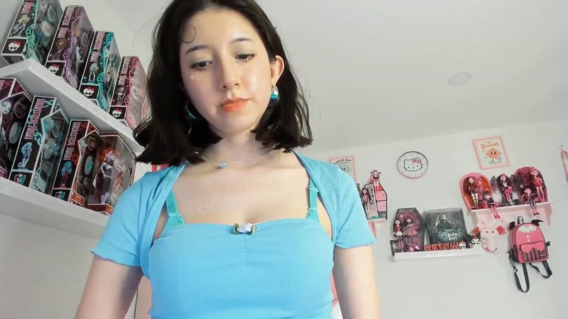Gallery image thumbnail from Cherrycute666's myfreecams stream on, 04/03/2025, 05:07 image 13 of 20