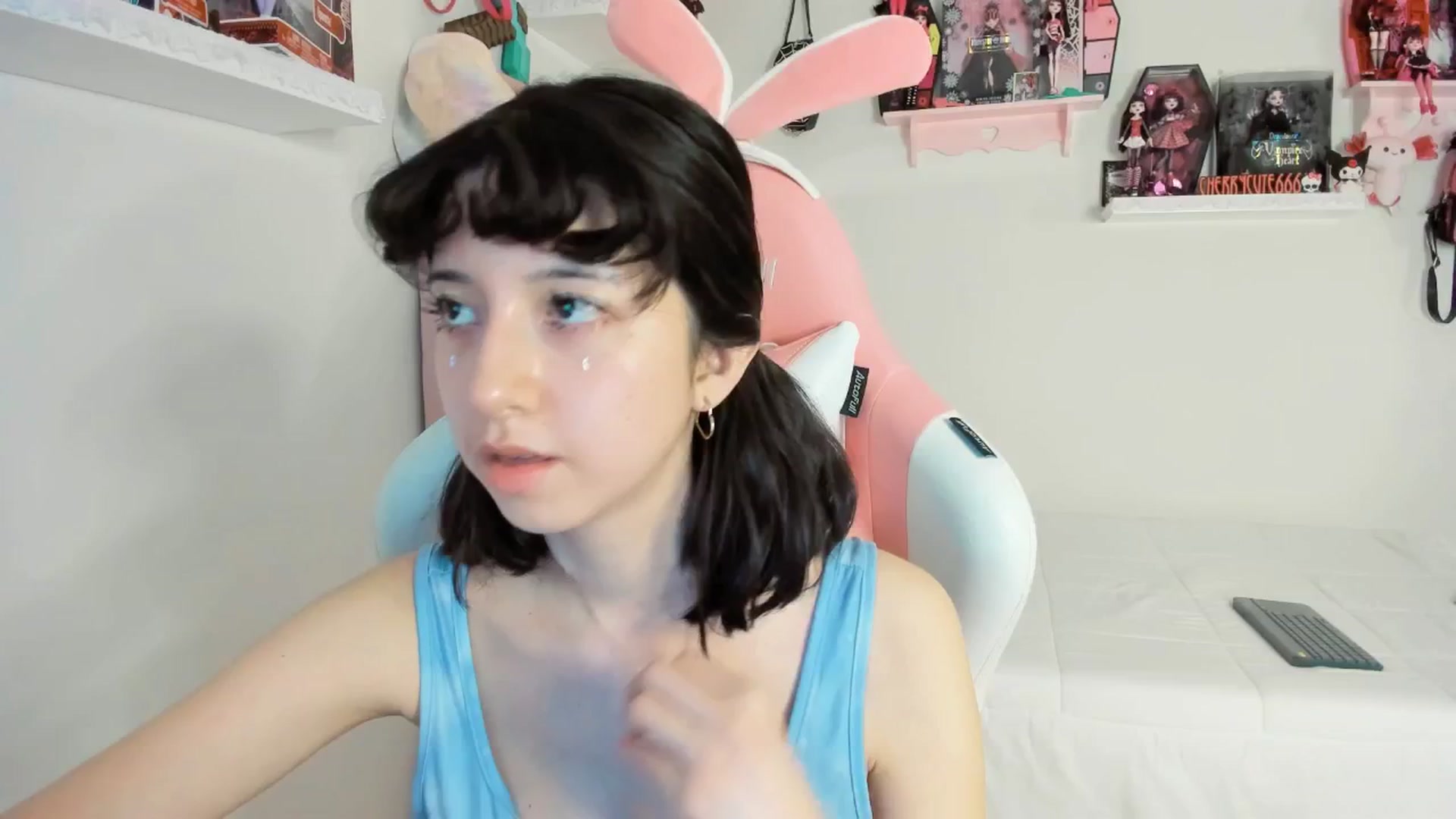 Gallery image thumbnail from Cherrycute666's myfreecams stream on, 04/04/2025, 06:42 image 2 of 20