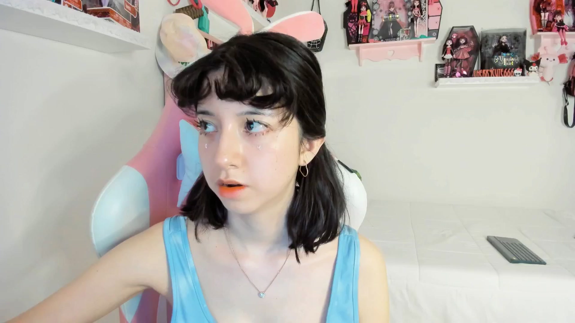 Gallery image thumbnail from Cherrycute666's myfreecams stream on, 04/04/2025, 06:42 image 3 of 20