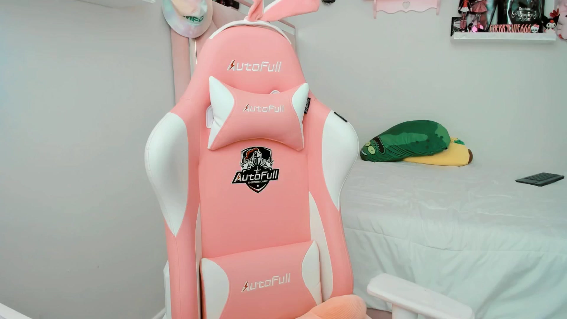 Gallery image thumbnail from Cherrycute666's myfreecams stream on, 04/04/2025, 22:59 image 1 of 20