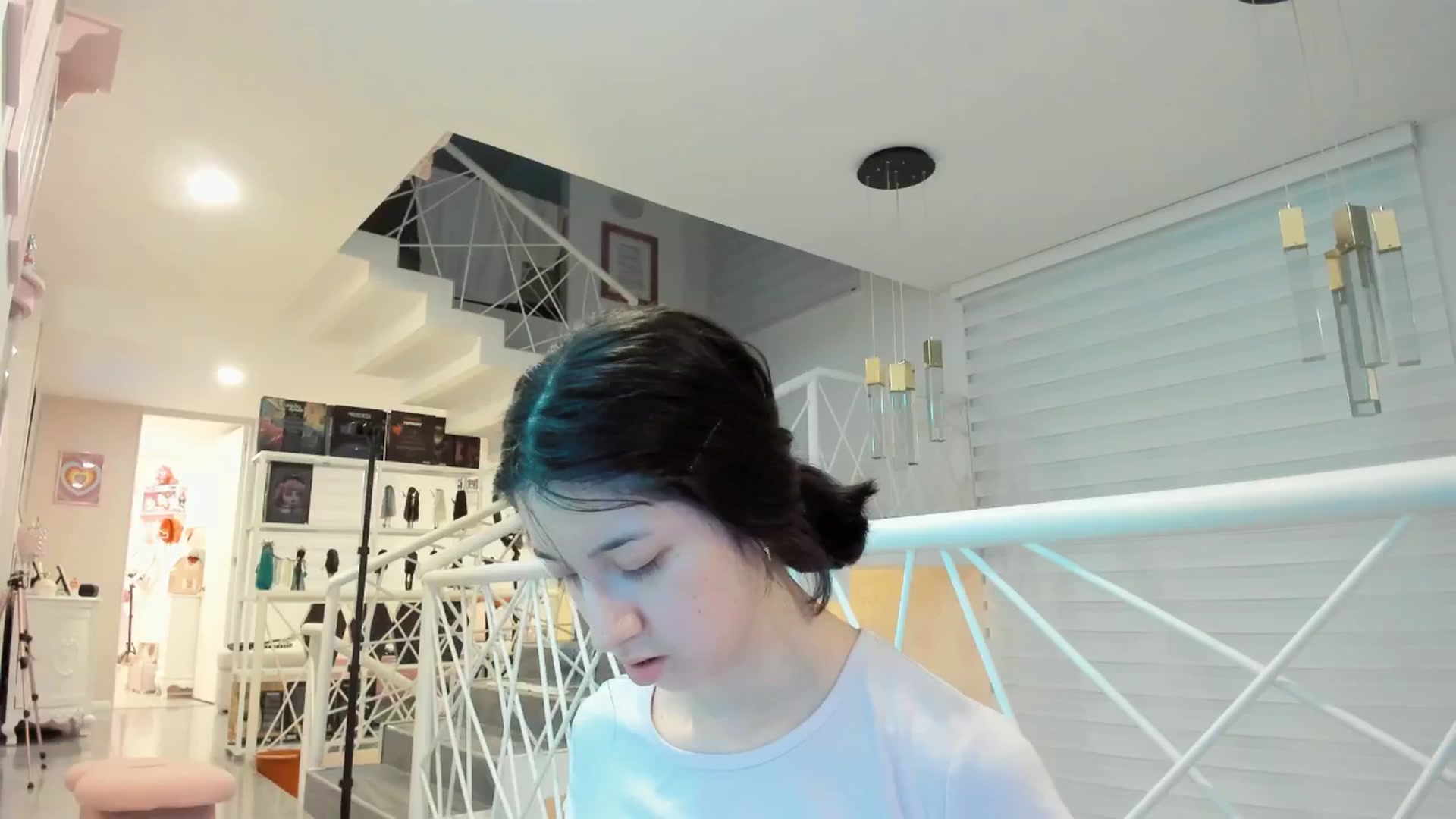 Gallery image thumbnail from Cherrycute666's myfreecams stream on, 04/05/2025, 04:03 image 19 of 20