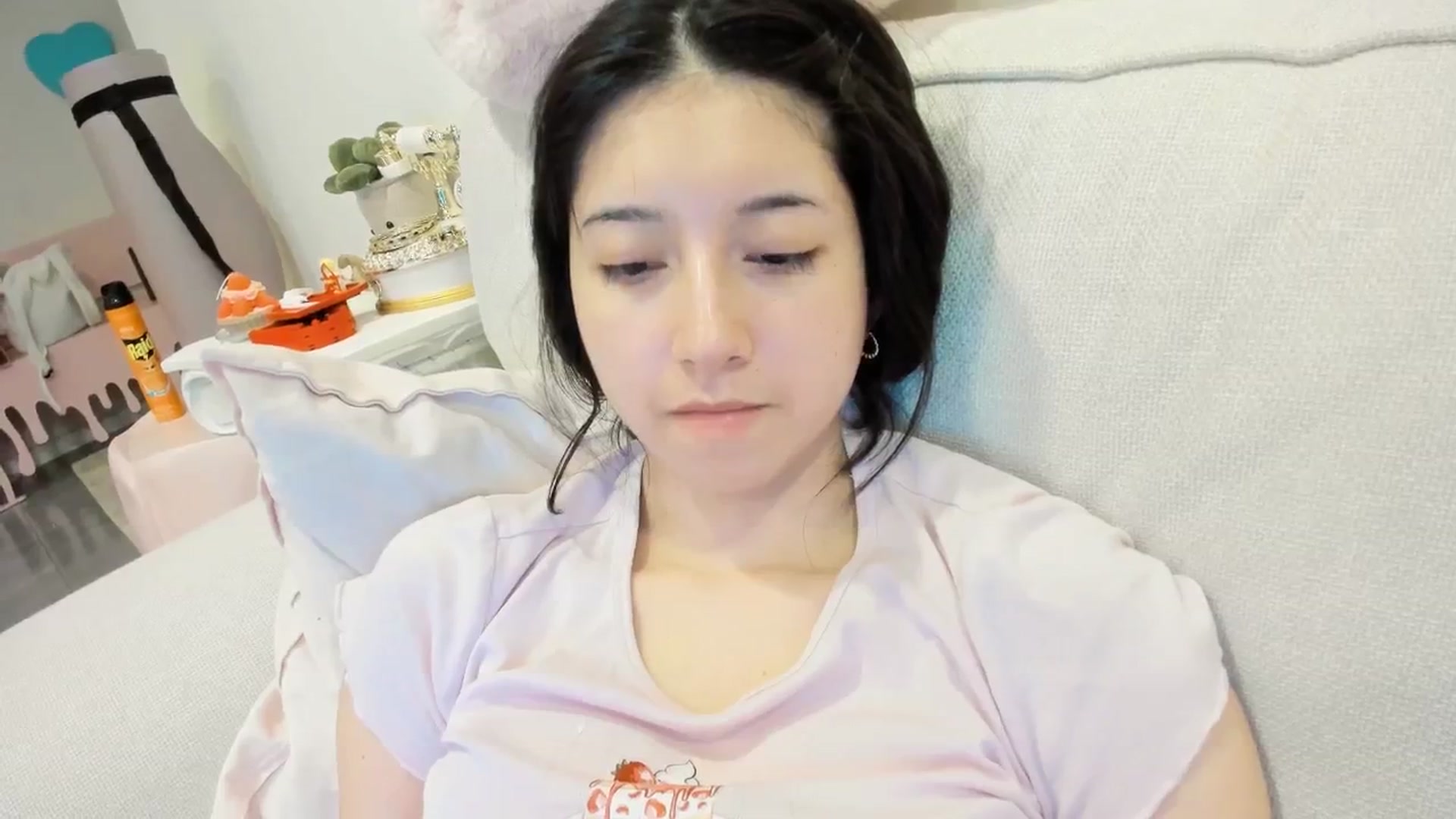Gallery image thumbnail from Cherrycute666's myfreecams stream on, 04/05/2025, 07:38 image 14 of 20