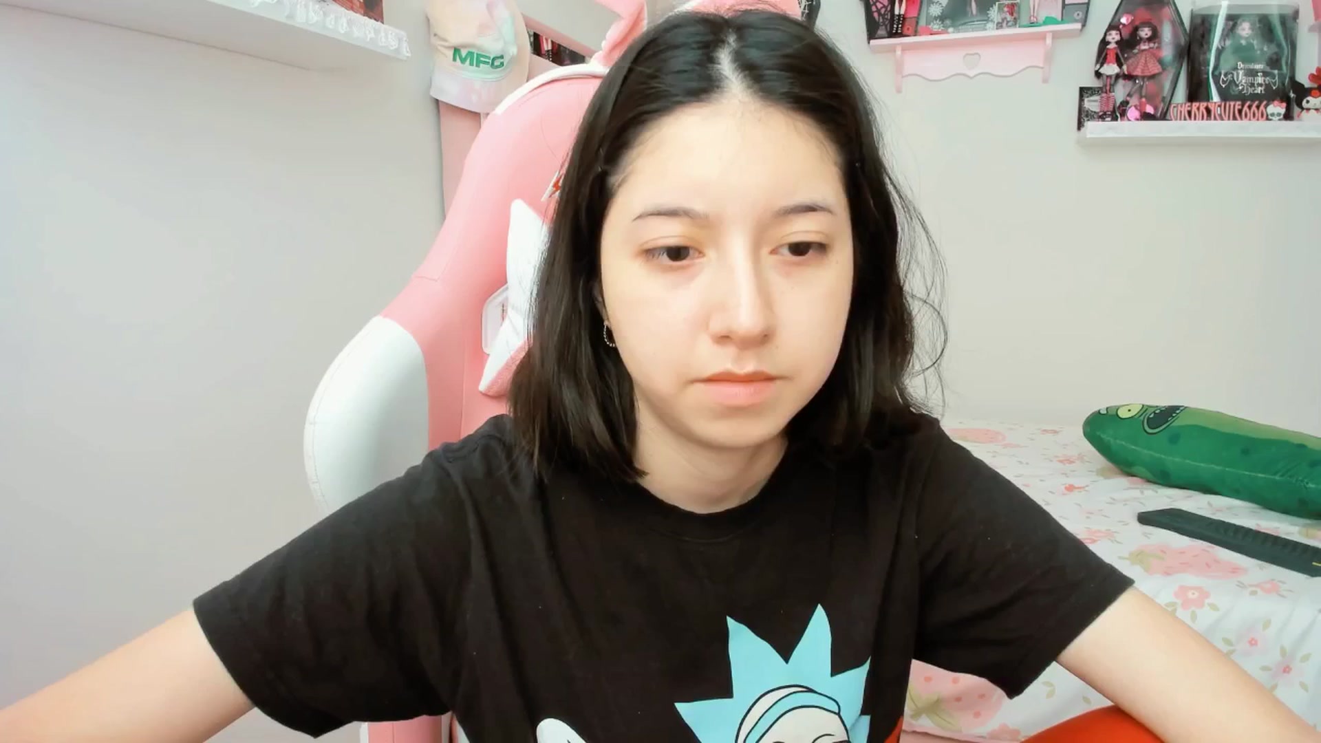 Gallery image thumbnail from Cherrycute666's myfreecams stream on, 04/09/2025, 19:19 image 2 of 20