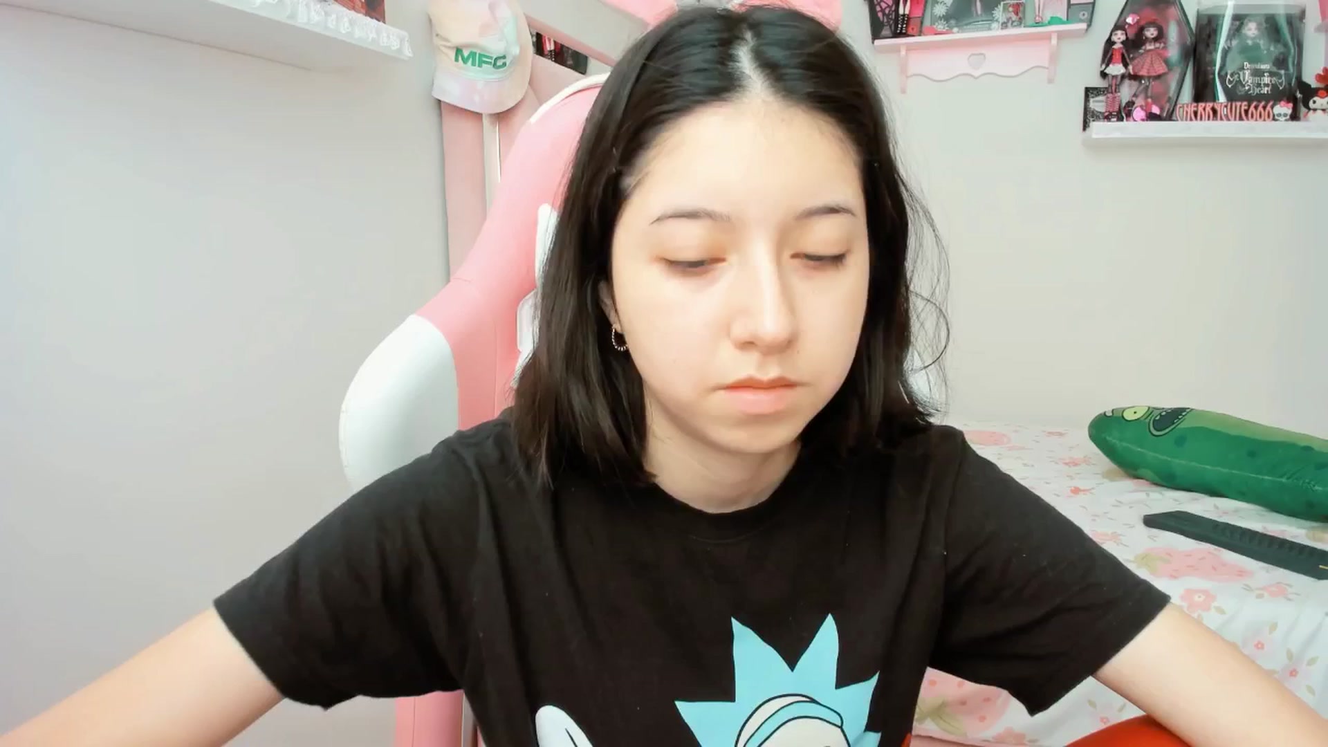 Gallery image thumbnail from Cherrycute666's myfreecams stream on, 04/09/2025, 19:19 image 1 of 20