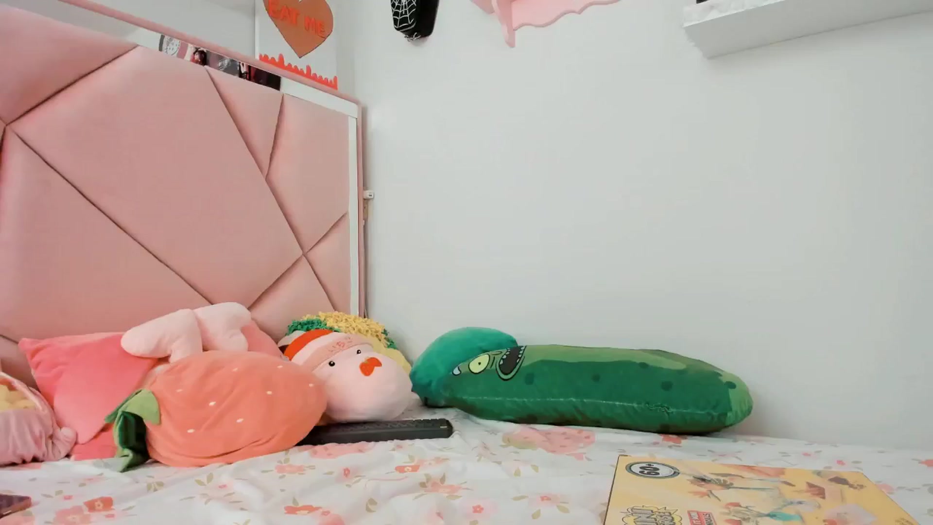 Gallery image thumbnail from Cherrycute666's myfreecams stream on, 04/10/2025, 24:07 image 16 of 20