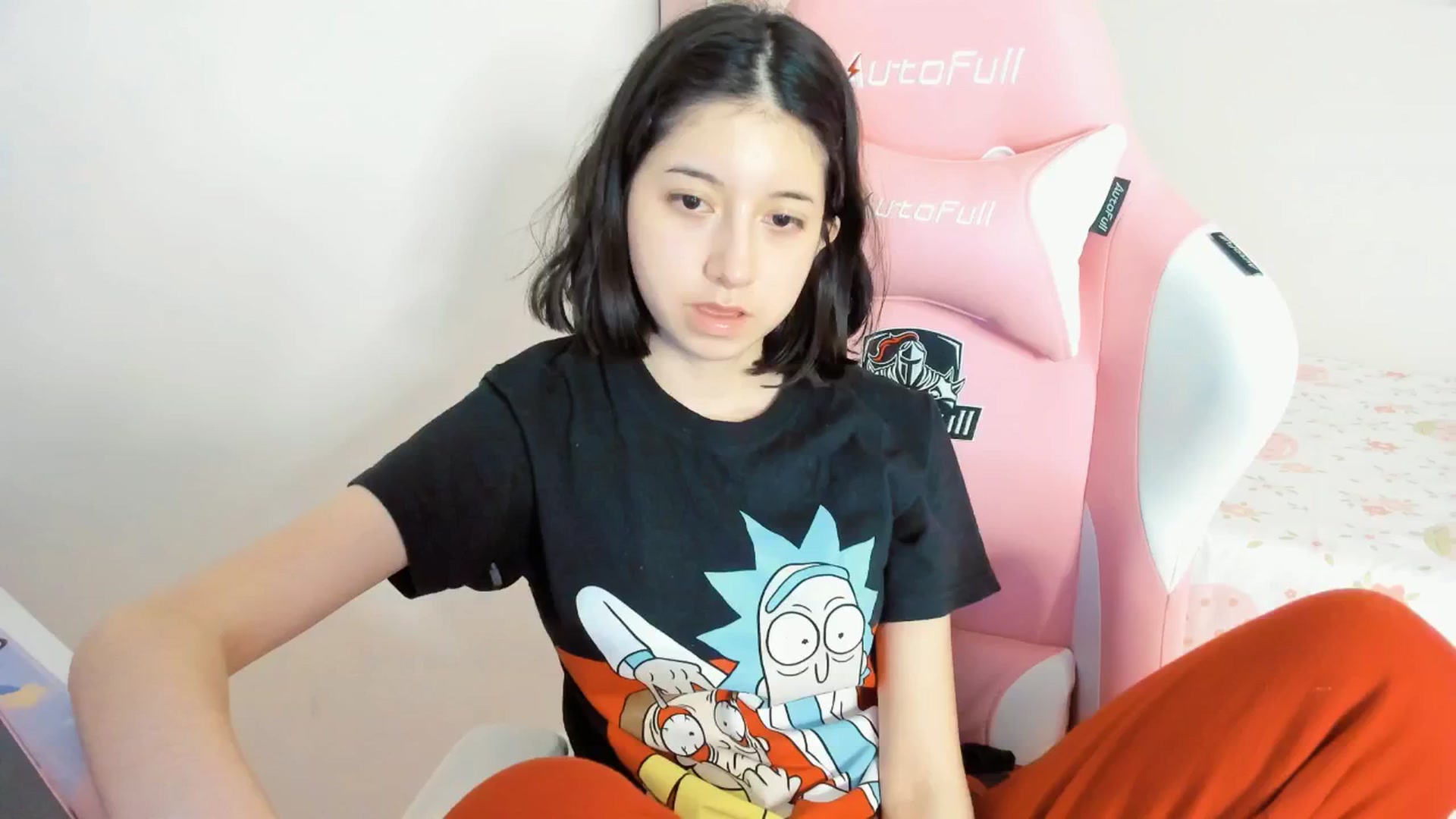 Gallery image thumbnail from Cherrycute666's myfreecams stream on, 04/10/2025, 05:46 image 1 of 20