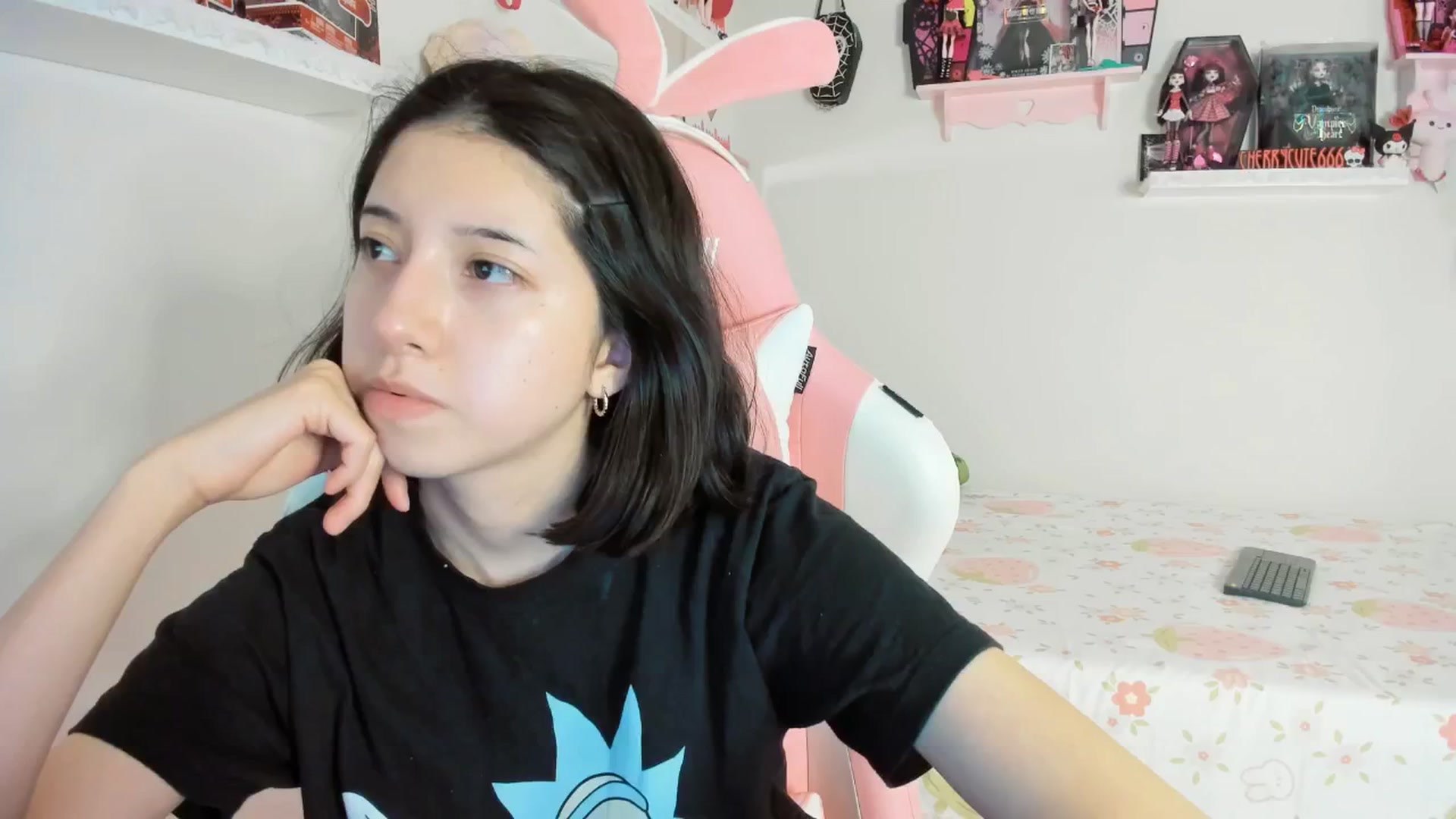 Gallery image thumbnail from Cherrycute666's myfreecams stream on, 04/10/2025, 05:46 image 20 of 20