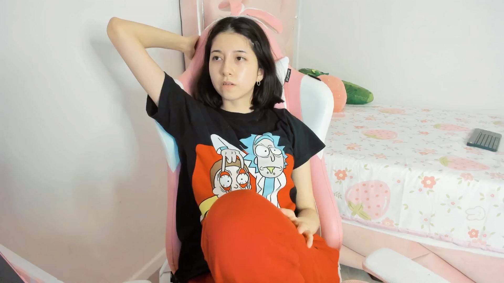 Gallery image thumbnail from Cherrycute666's myfreecams stream on, 04/10/2025, 05:56 image 18 of 20
