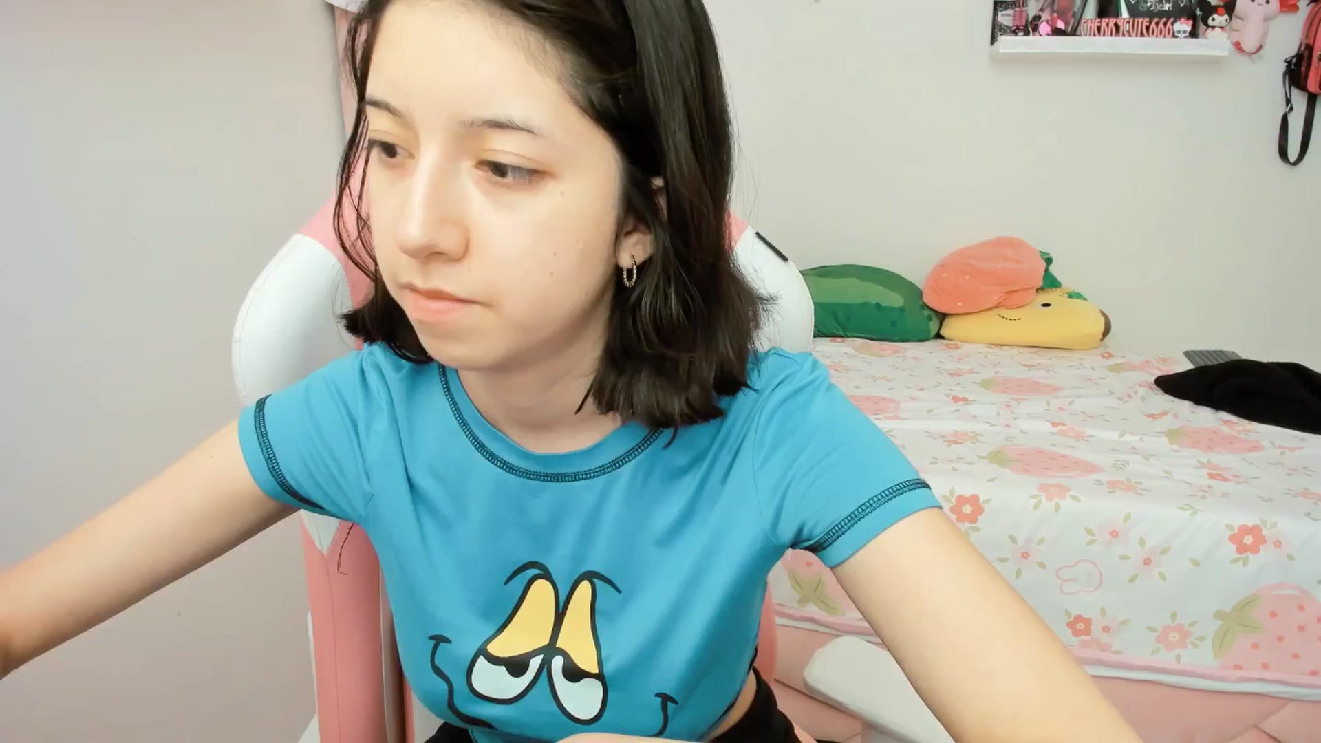Gallery image thumbnail from Cherrycute666's myfreecams stream on, 04/11/2025, 21:00 image 13 of 20