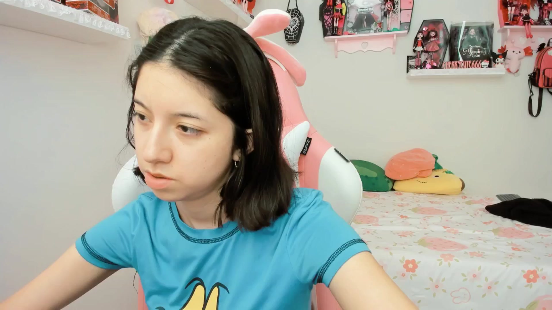 Gallery image thumbnail from Cherrycute666's myfreecams stream on, 04/11/2025, 21:00 image 6 of 20