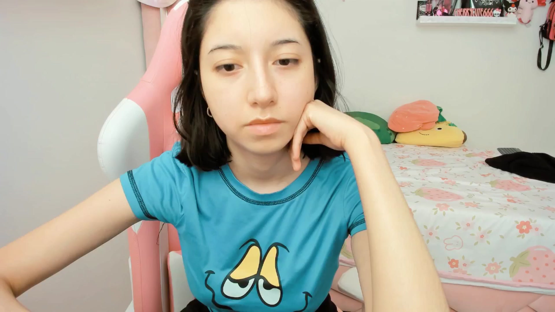 Gallery image thumbnail from Cherrycute666's myfreecams stream on, 04/11/2025, 21:00 image 15 of 20