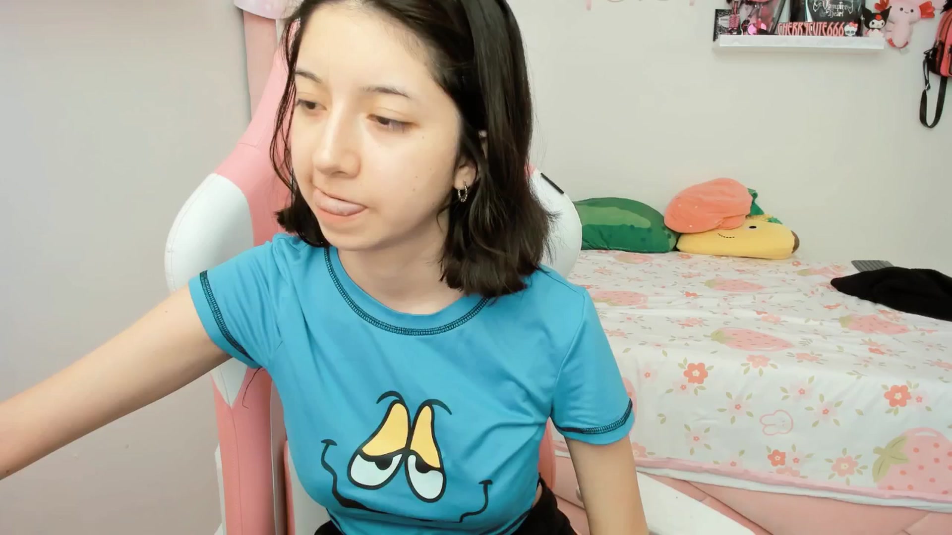 Gallery image thumbnail from Cherrycute666's myfreecams stream on, 04/11/2025, 21:00 image 19 of 20