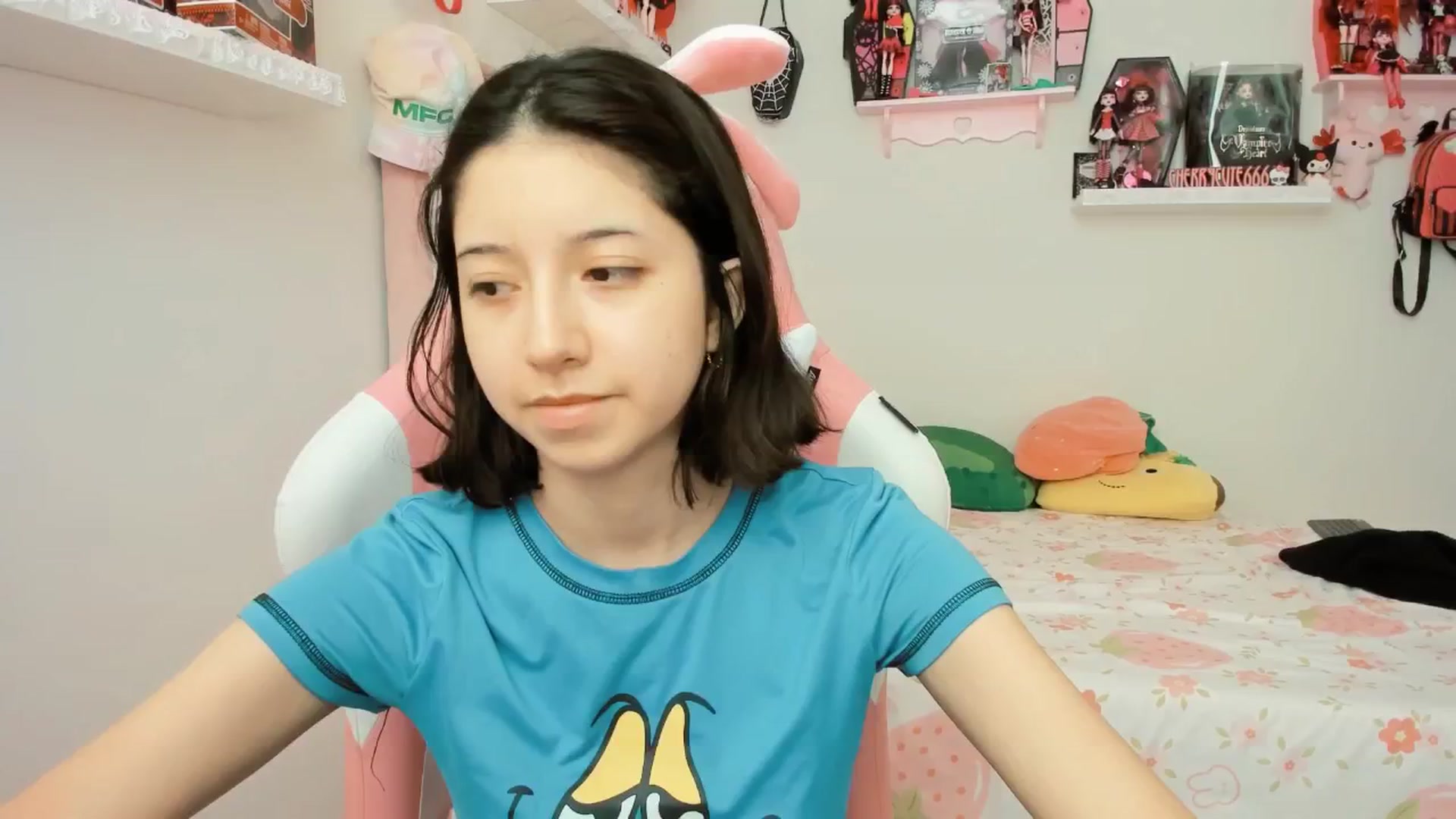Gallery image thumbnail from Cherrycute666's myfreecams stream on, 04/11/2025, 21:00 image 2 of 20