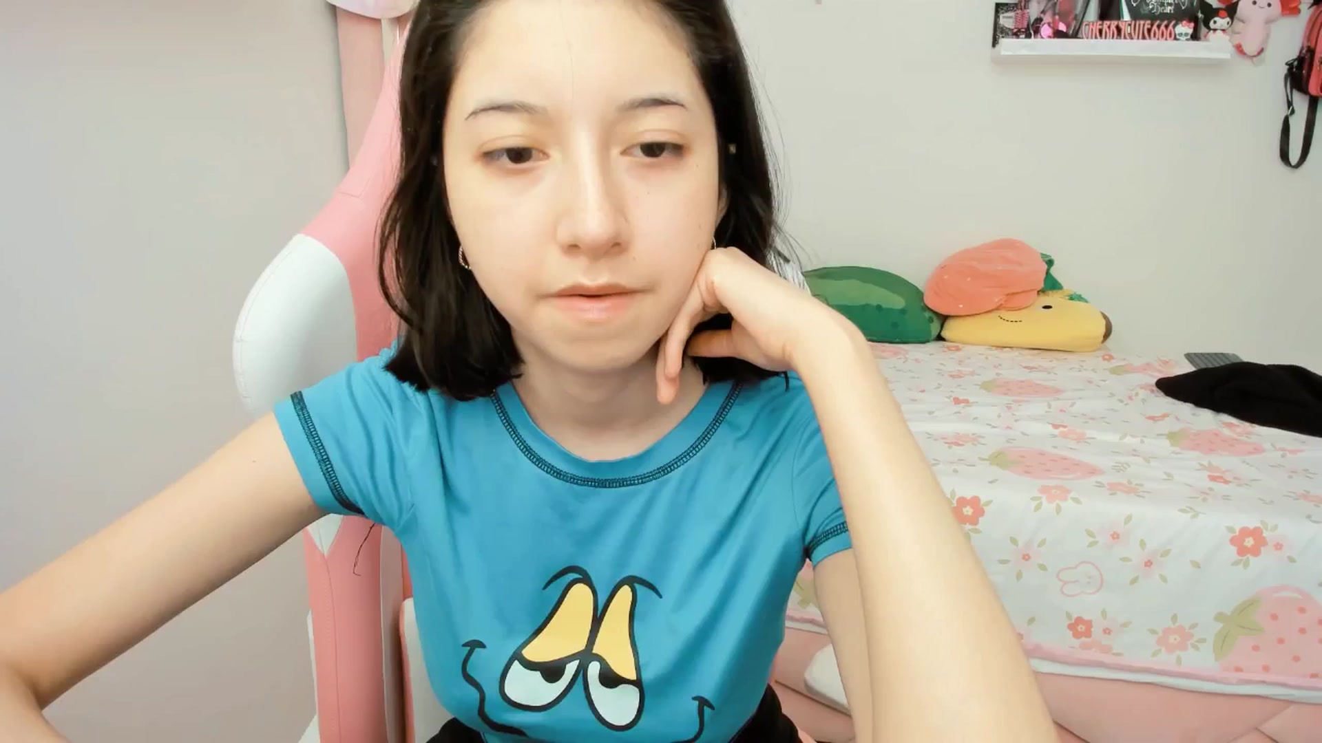 Gallery image thumbnail from Cherrycute666's myfreecams stream on, 04/11/2025, 21:00 image 17 of 20