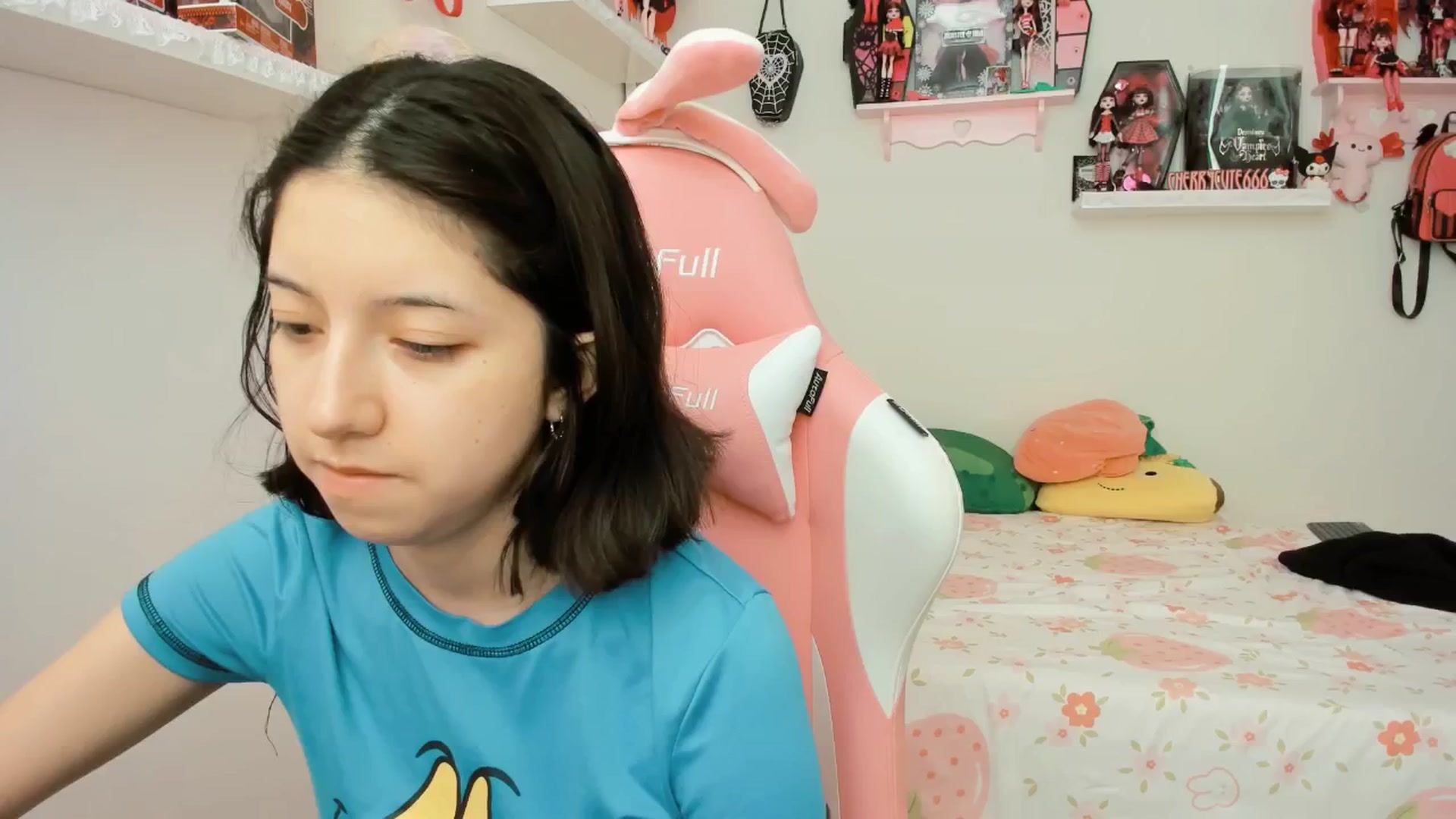 Gallery image thumbnail from Cherrycute666's myfreecams stream on, 04/11/2025, 21:00 image 4 of 20