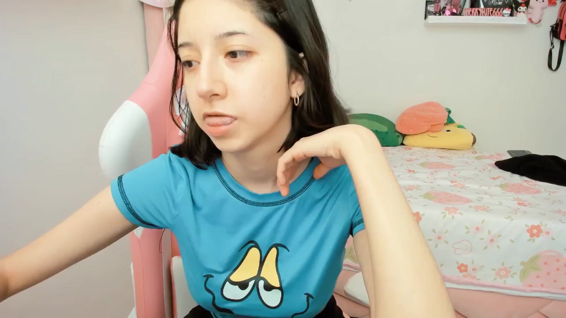 Gallery image thumbnail from Cherrycute666's myfreecams stream on, 04/11/2025, 21:00 image 12 of 20