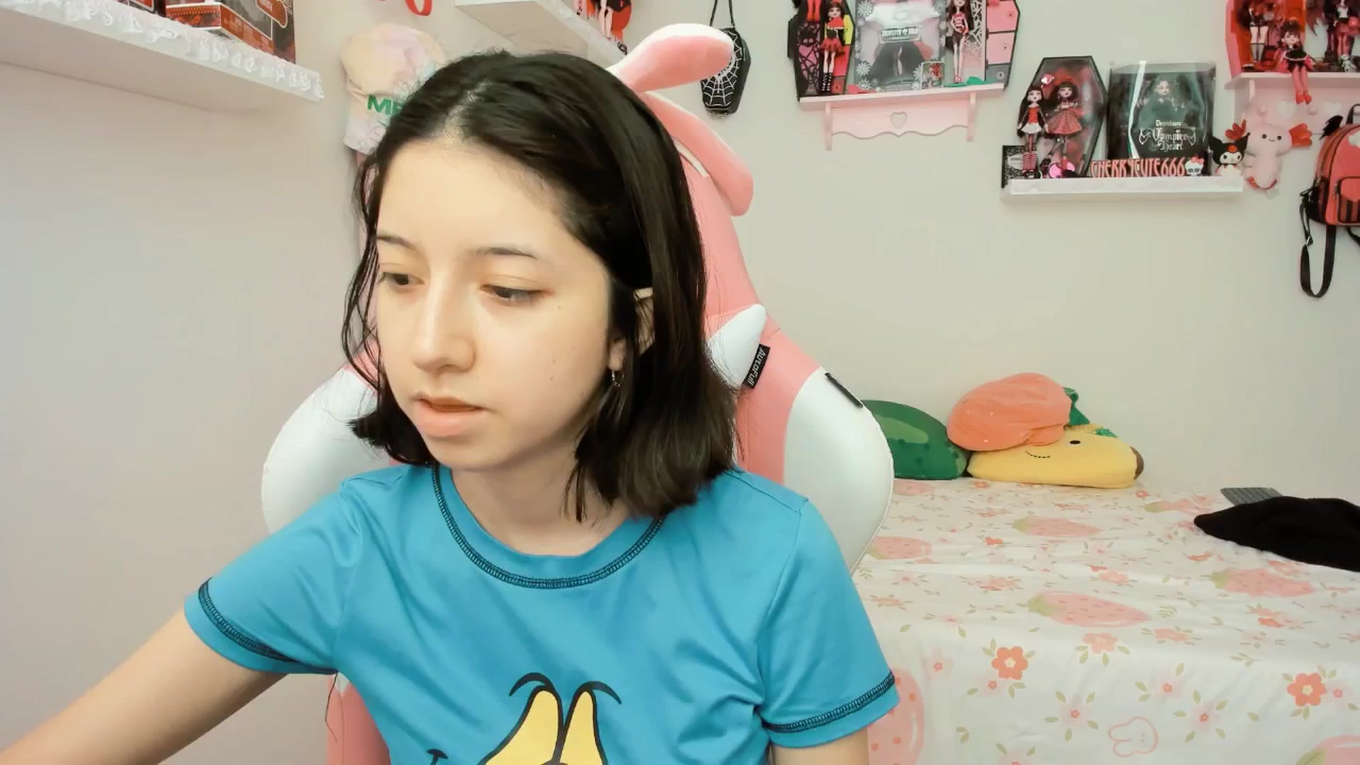 Gallery image thumbnail from Cherrycute666's myfreecams stream on, 04/11/2025, 21:00 image 3 of 20
