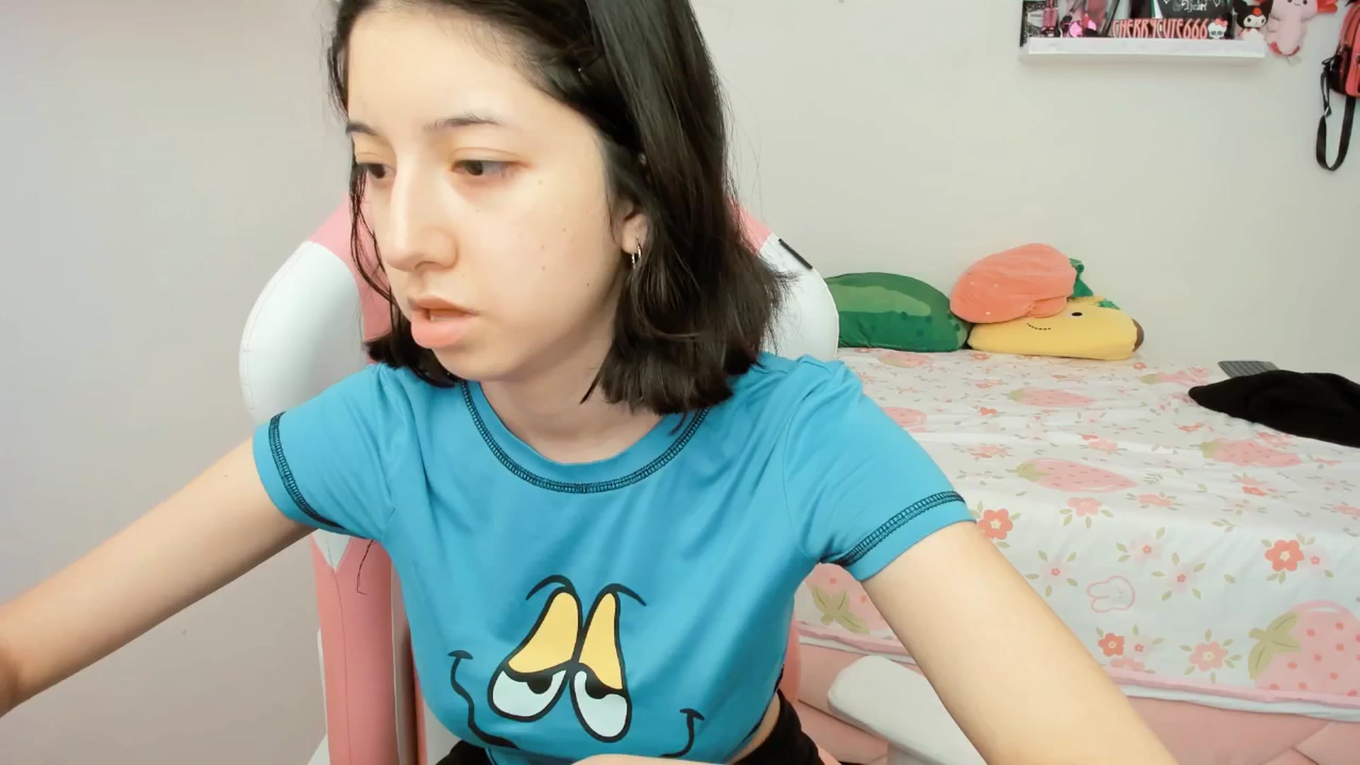 Gallery image thumbnail from Cherrycute666's myfreecams stream on, 04/11/2025, 21:00 image 14 of 20