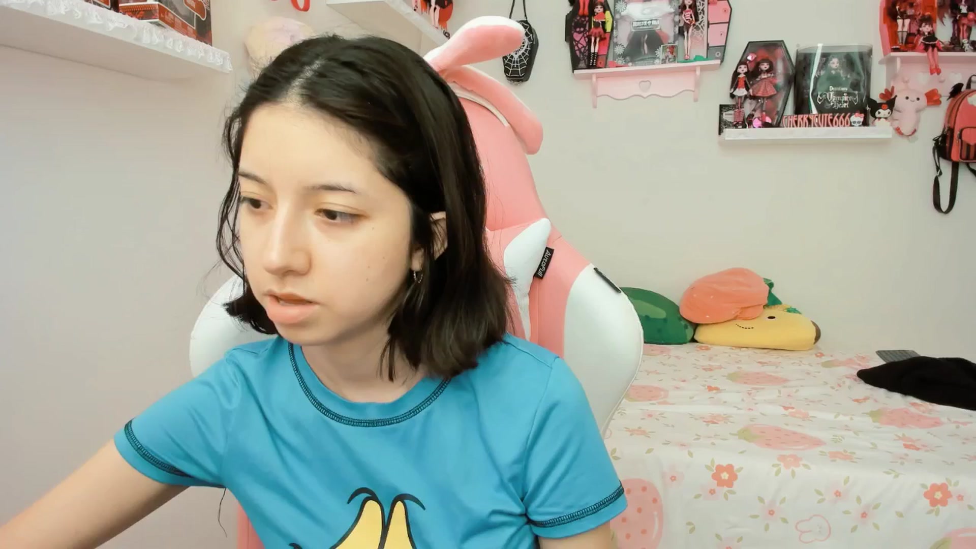 Gallery image thumbnail from Cherrycute666's myfreecams stream on, 04/11/2025, 21:00 image 1 of 20
