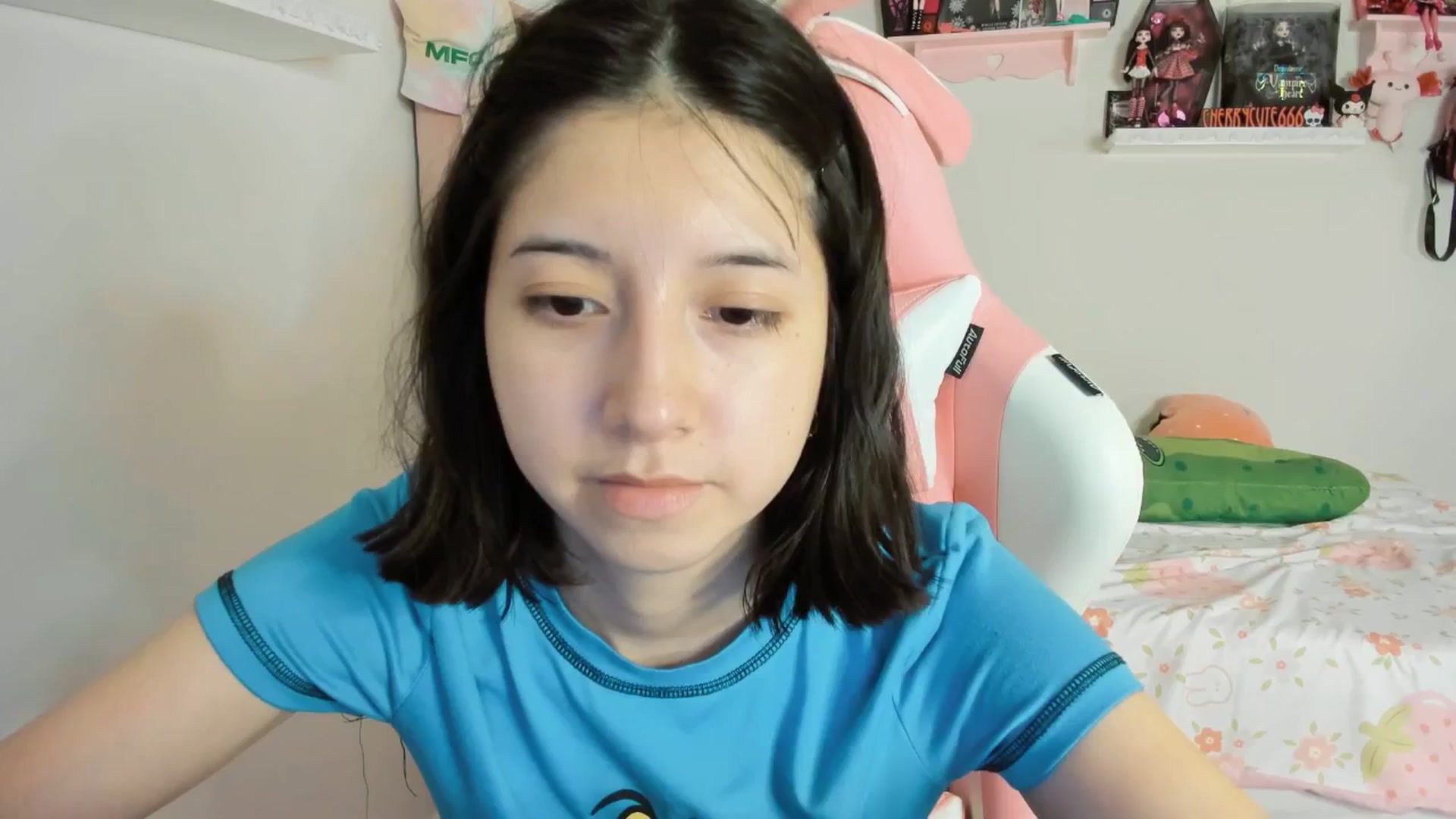 Gallery image thumbnail from Cherrycute666's myfreecams stream on, 04/12/2025, 08:32 image 11 of 20