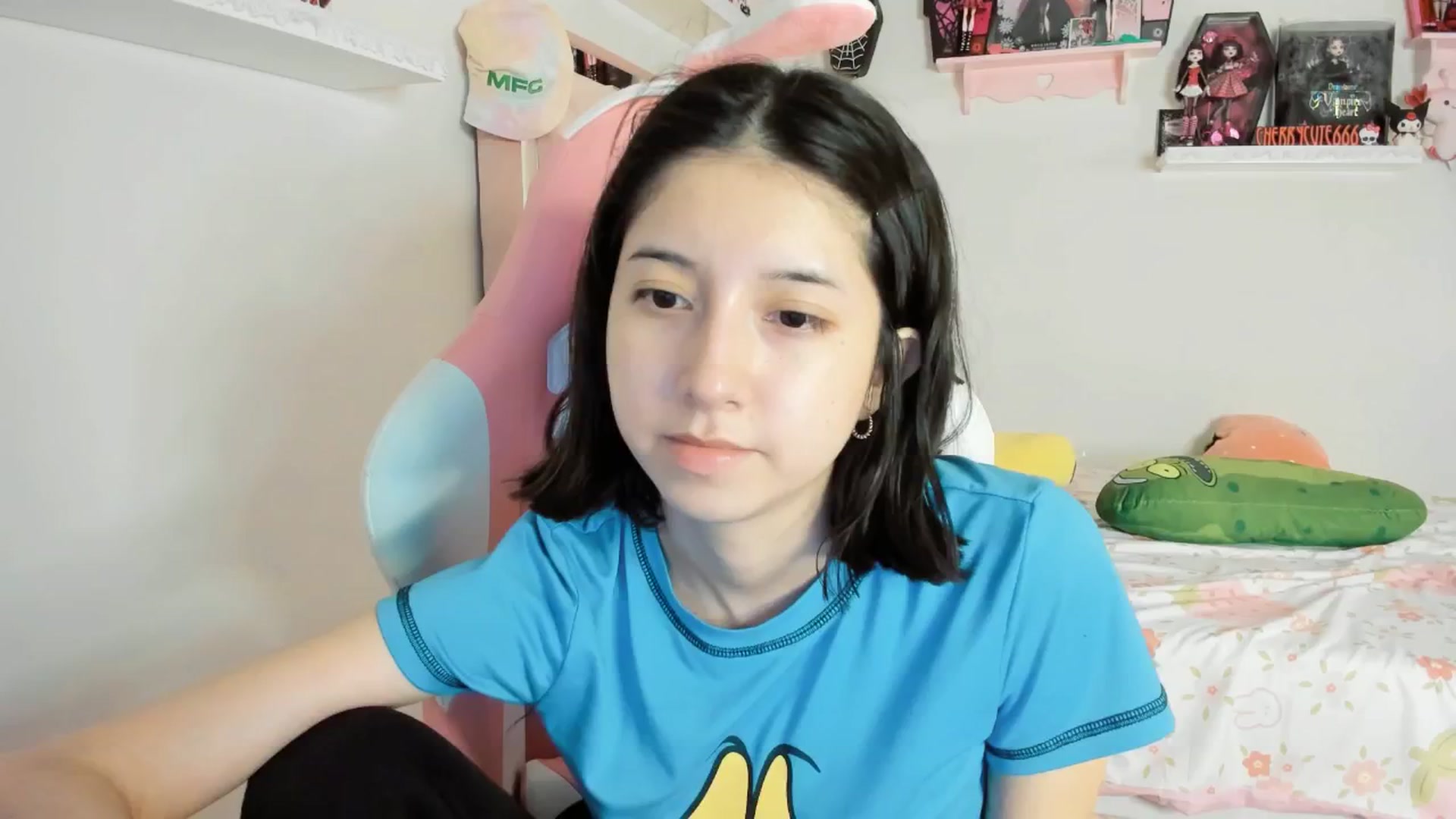 Gallery image thumbnail from Cherrycute666's myfreecams stream on, 04/12/2025, 08:32 image 17 of 20