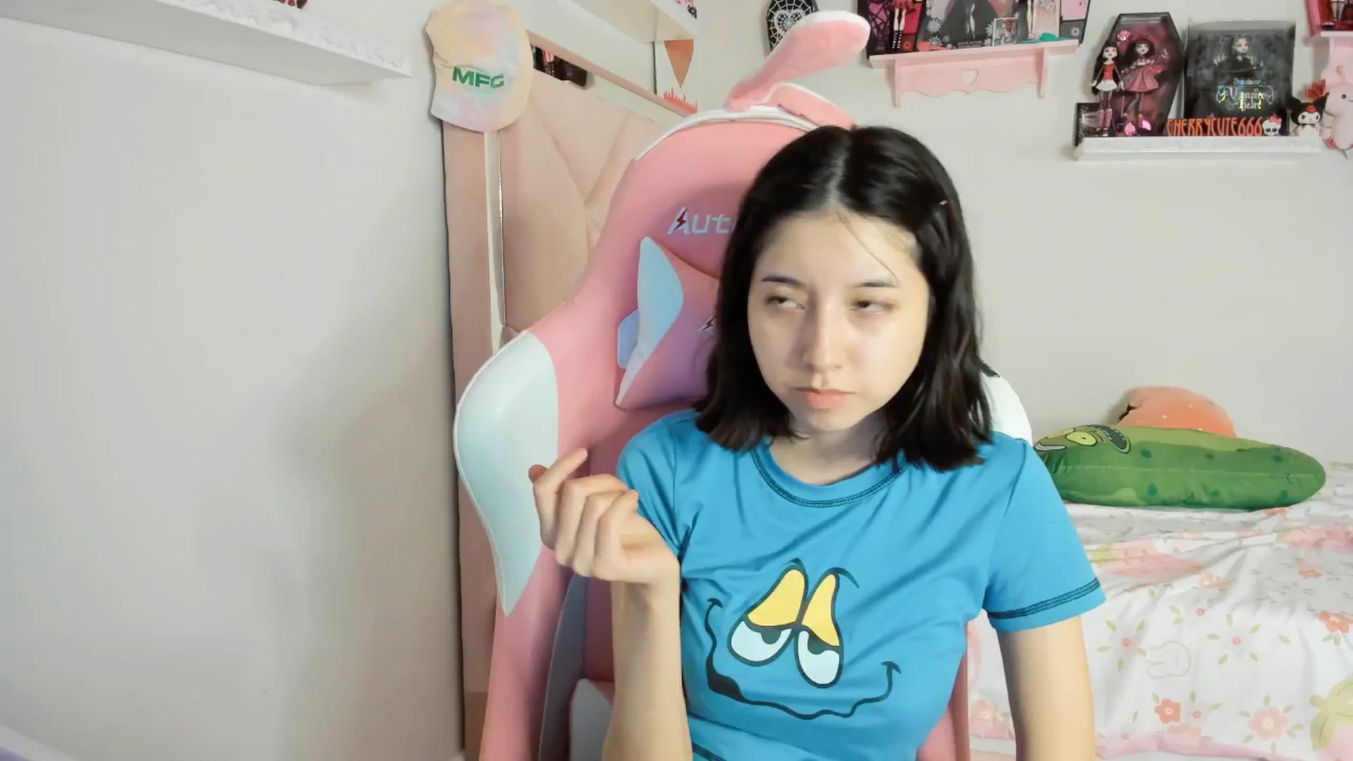 Gallery image thumbnail from Cherrycute666's myfreecams stream on, 04/12/2025, 08:32 image 13 of 20