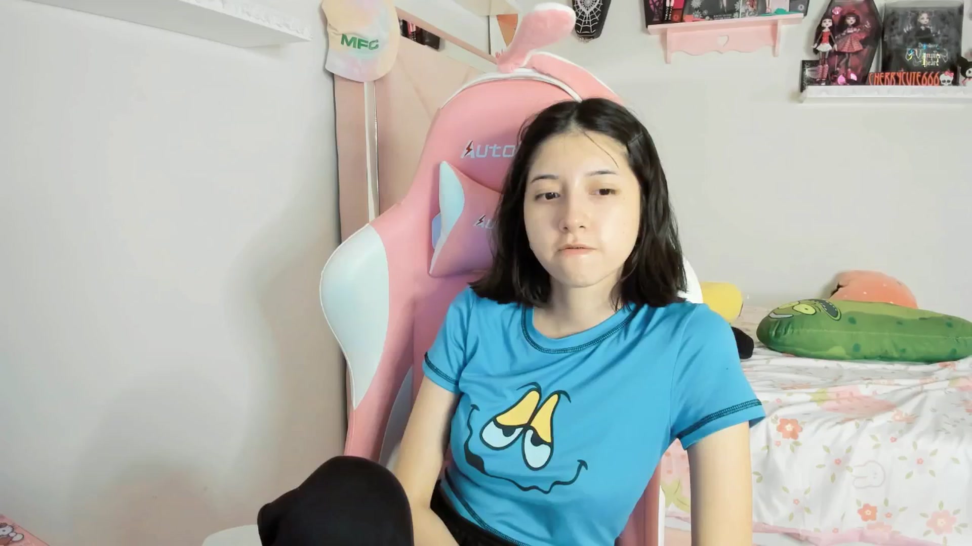Gallery image thumbnail from Cherrycute666's myfreecams stream on, 04/12/2025, 08:32 image 9 of 20