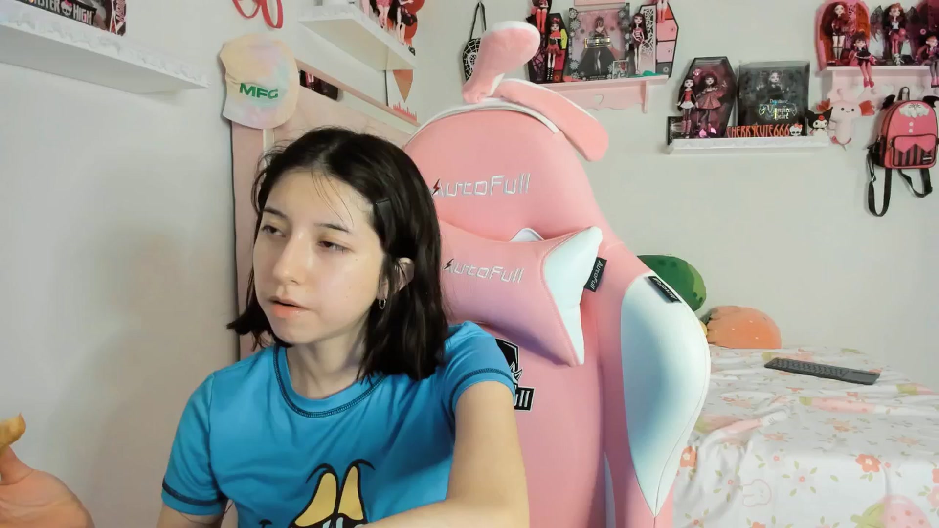 Gallery image thumbnail from Cherrycute666's myfreecams stream on, 04/12/2025, 10:03 image 3 of 20