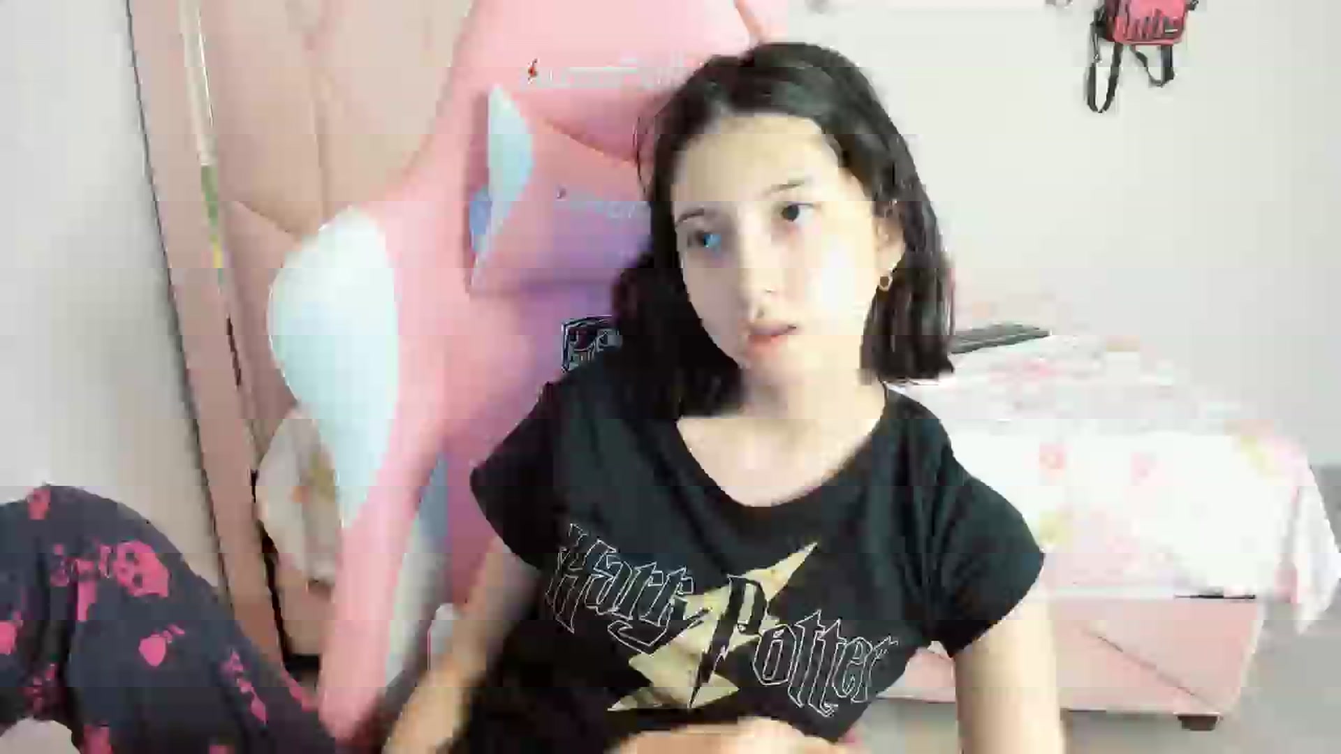 Gallery image thumbnail from Cherrycute666's myfreecams stream on, 04/13/2025, 07:25 image 20 of 20