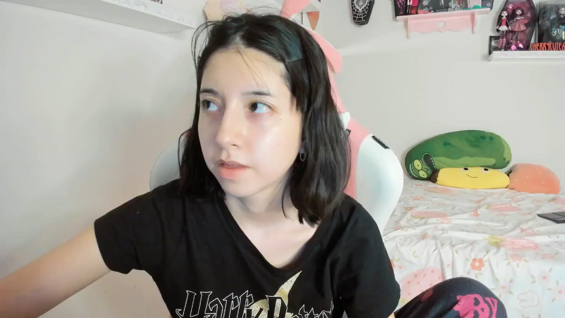 Gallery image thumbnail from Cherrycute666's myfreecams stream on, 04/13/2025, 09:33 image 2 of 20