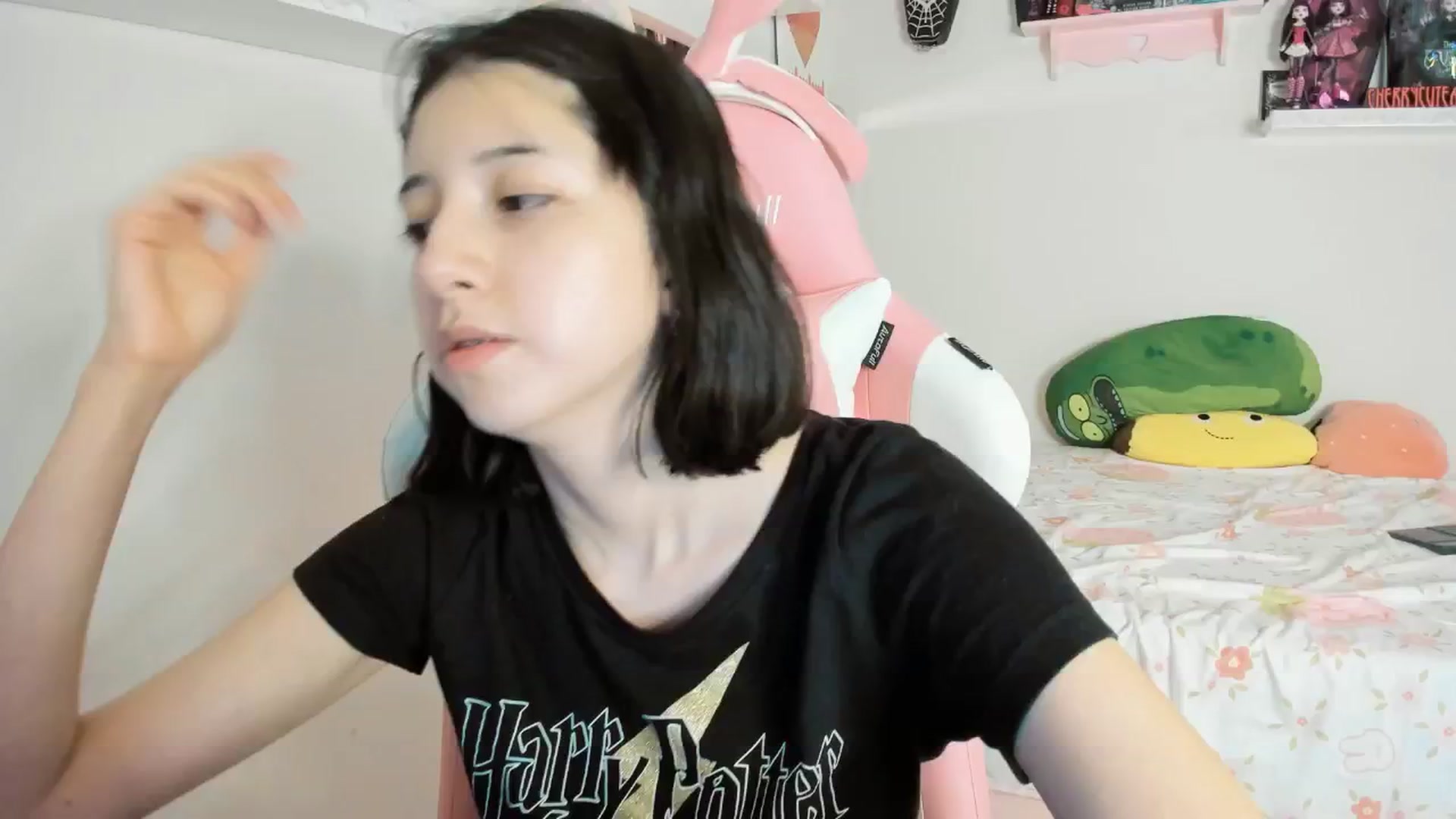 Gallery image thumbnail from Cherrycute666's myfreecams stream on, 04/13/2025, 09:33 image 1 of 20