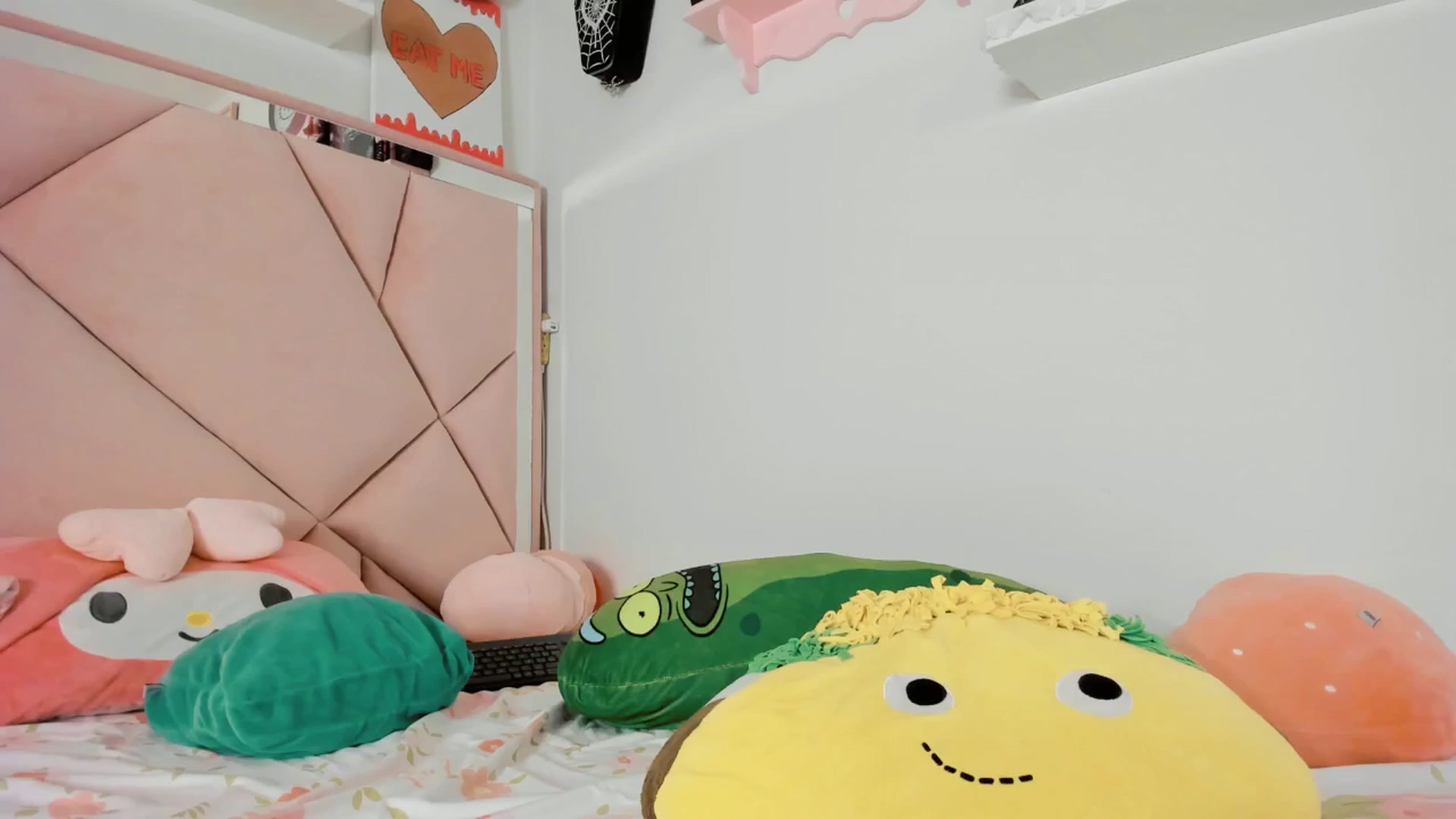 Gallery image thumbnail from Cherrycute666's myfreecams stream on, 04/13/2025, 09:33 image 12 of 20