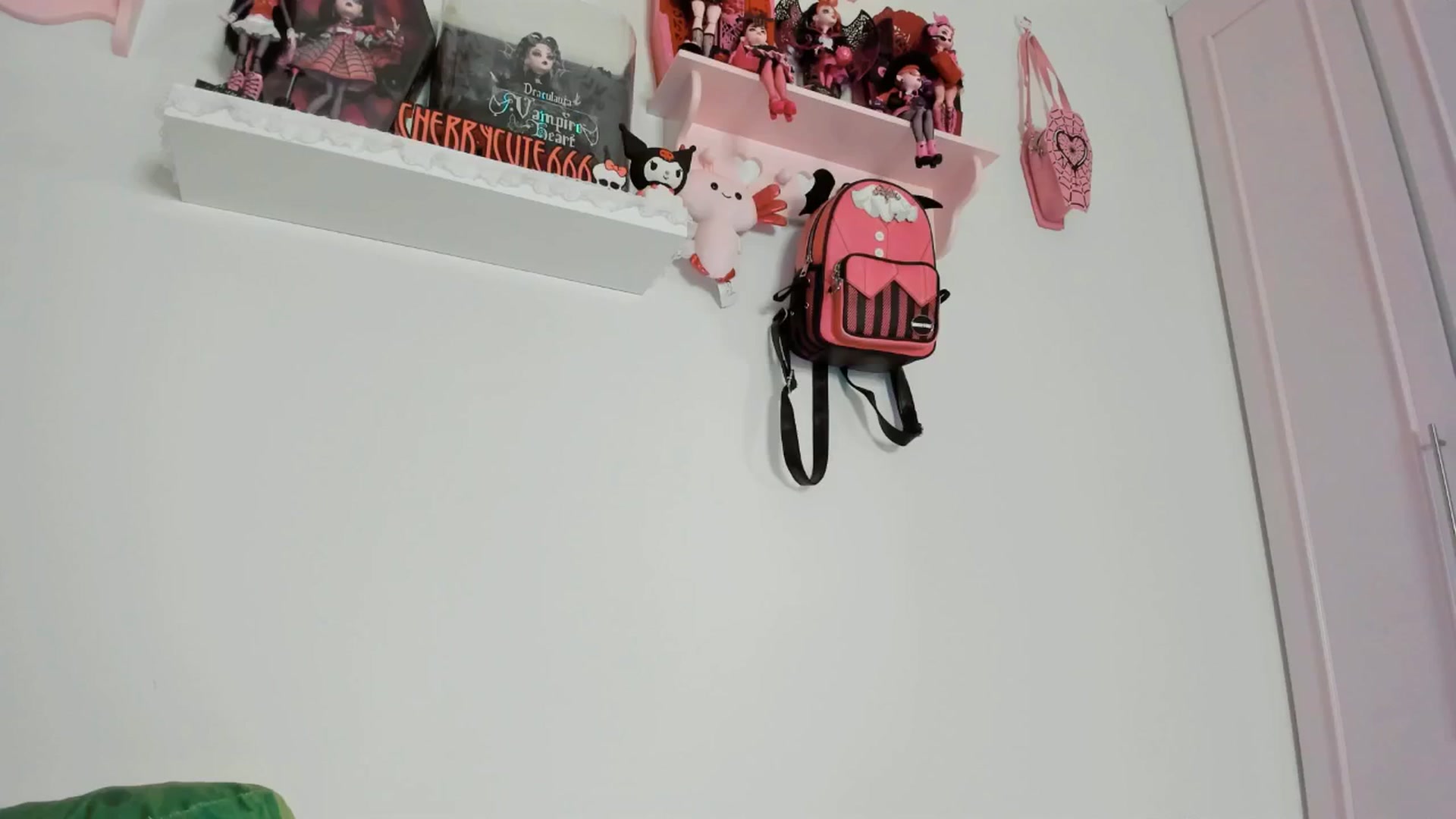 Gallery image thumbnail from Cherrycute666's myfreecams stream on, 04/16/2025, 09:36 image 12 of 20