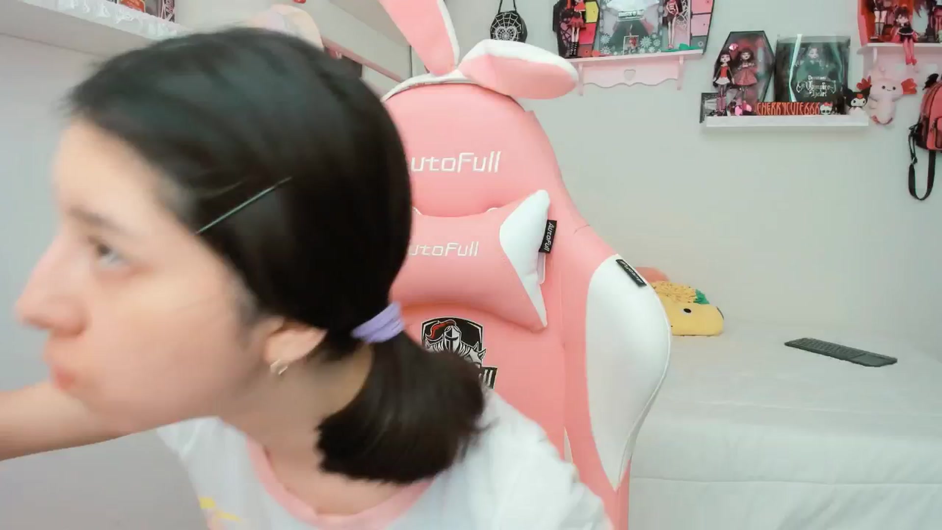 Gallery image thumbnail from Cherrycute666's myfreecams stream on, 05/06/2025, 20:08 image 10 of 20