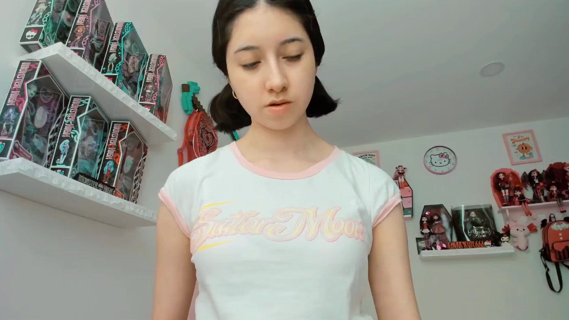 Gallery image thumbnail from Cherrycute666's myfreecams stream on, 05/06/2025, 20:08 image 12 of 20