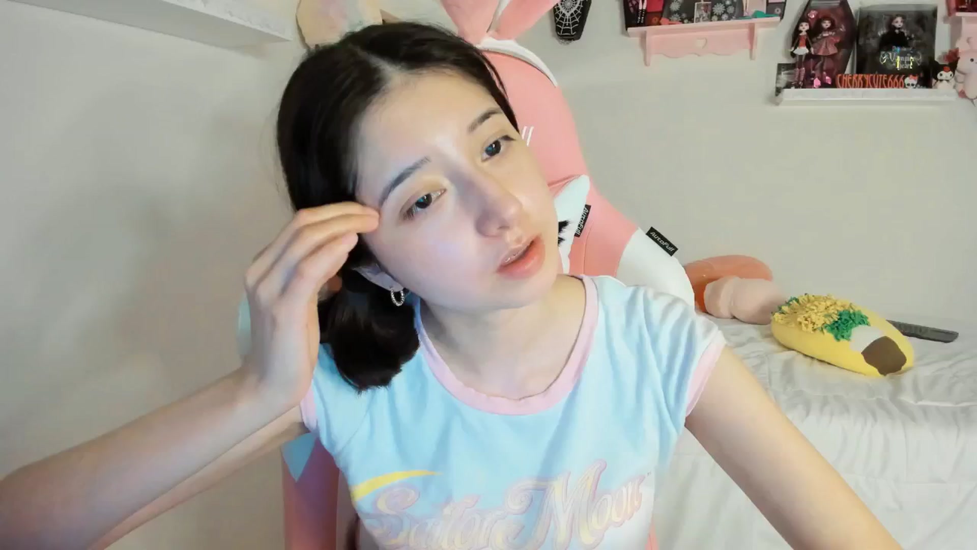 Gallery image thumbnail from Cherrycute666's myfreecams stream on, 05/07/2025, 04:13 image 2 of 20