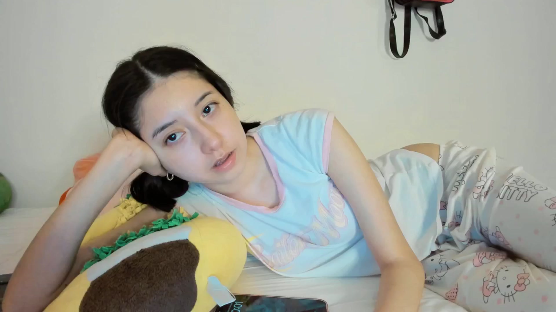 Gallery image thumbnail from Cherrycute666's myfreecams stream on, 05/07/2025, 04:13 image 20 of 20