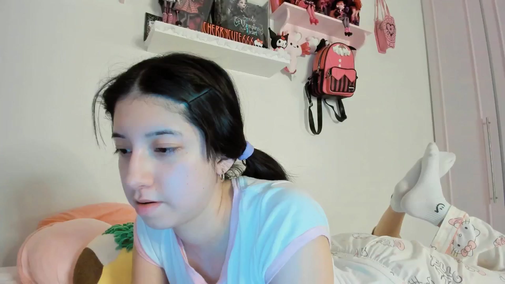Gallery image thumbnail from Cherrycute666's myfreecams stream on, 05/07/2025, 04:50 image 13 of 20