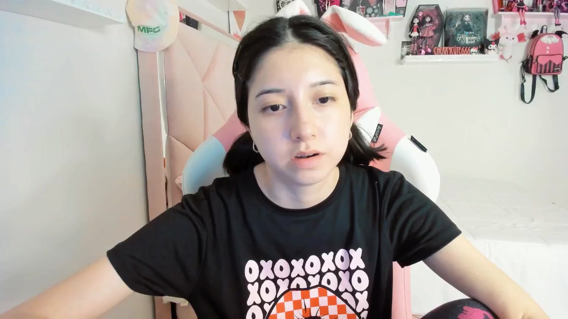Gallery image thumbnail from Cherrycute666's myfreecams stream on, 05/08/2025, 01:51 image 20 of 20