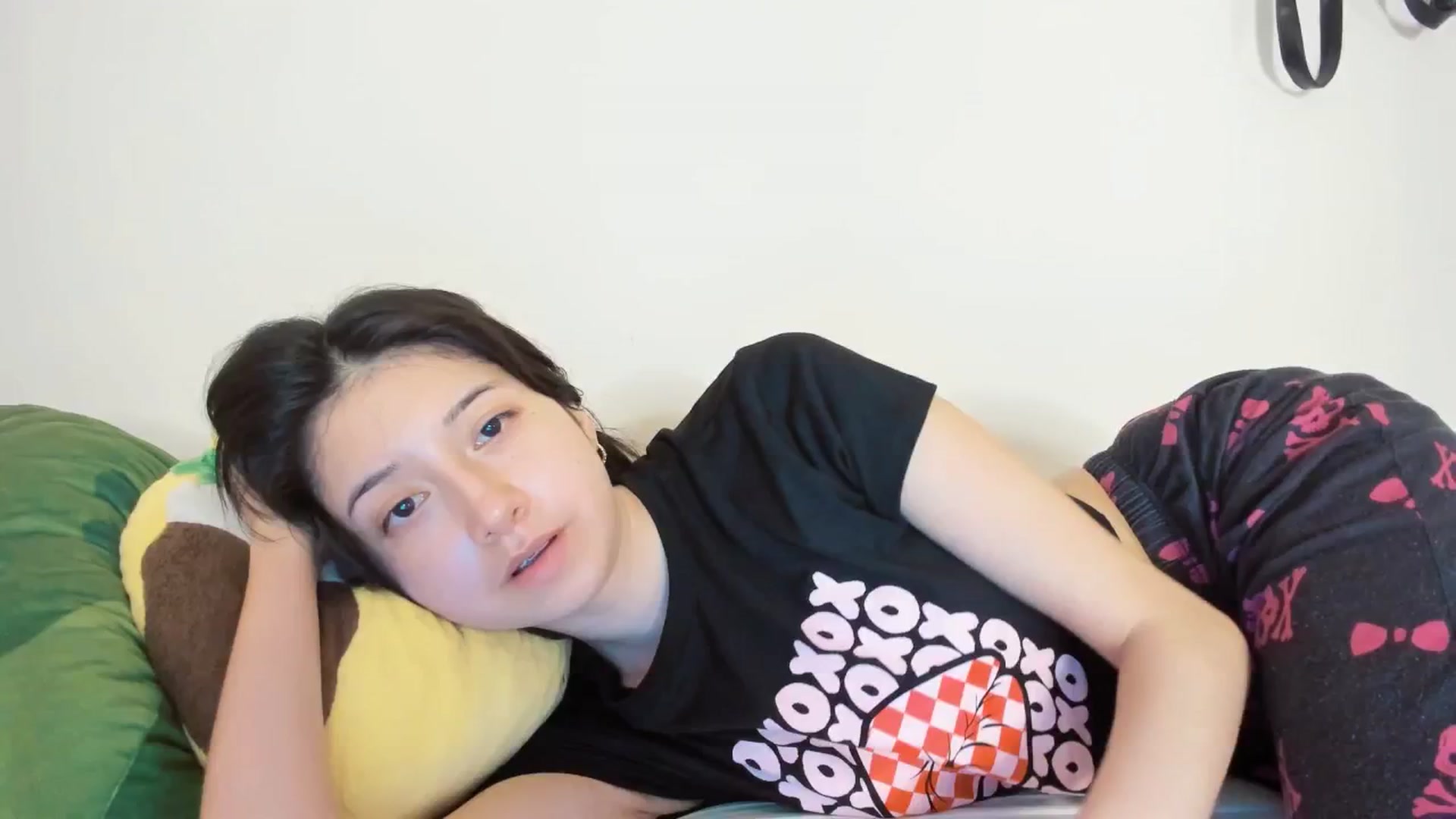 Gallery image thumbnail from Cherrycute666's myfreecams stream on, 05/08/2025, 05:08 image 3 of 20