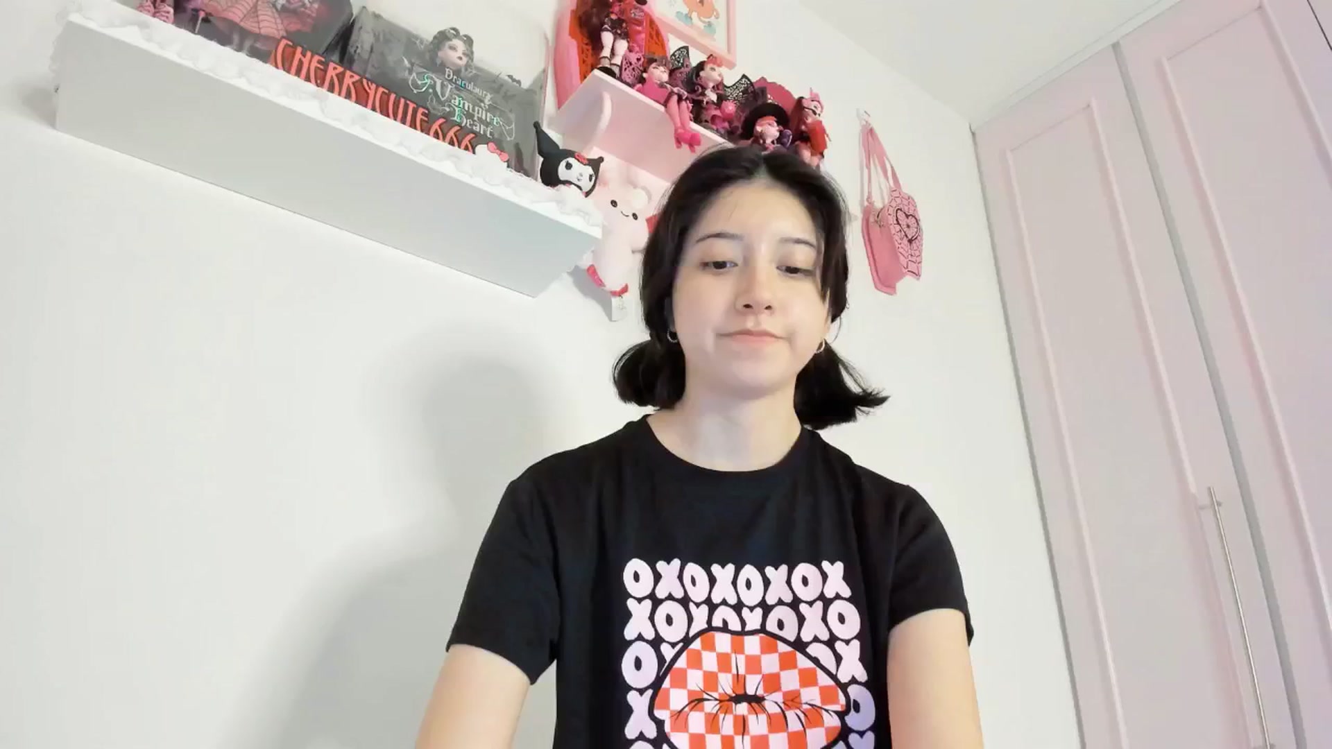 Gallery image thumbnail from Cherrycute666's myfreecams stream on, 05/08/2025, 05:08 image 20 of 20