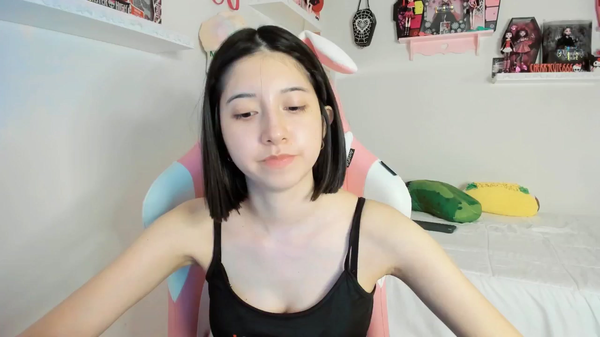 Gallery image thumbnail from Cherrycute666's myfreecams stream on, 05/09/2025, 07:48 image 1 of 20