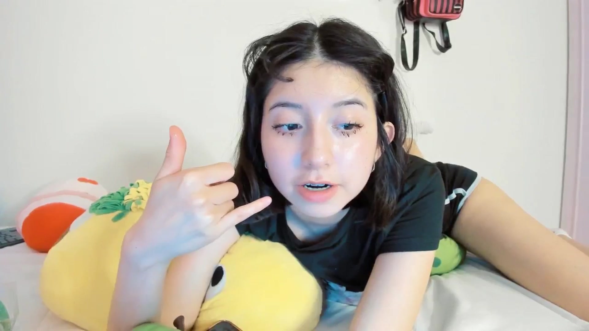 Gallery image thumbnail from Cherrycute666's myfreecams stream on, 05/10/2025, 05:34 image 10 of 20