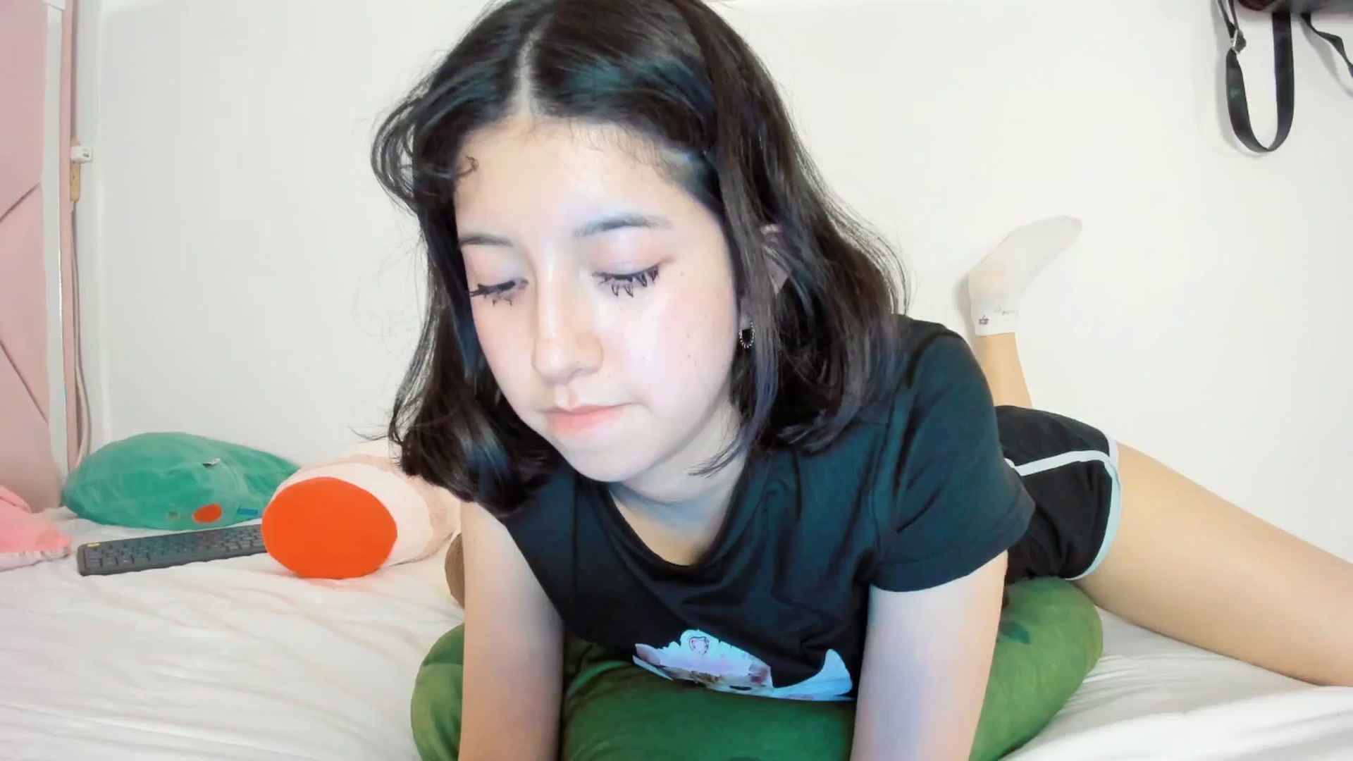 Gallery image thumbnail from Cherrycute666's myfreecams stream on, 05/10/2025, 08:11 image 10 of 20
