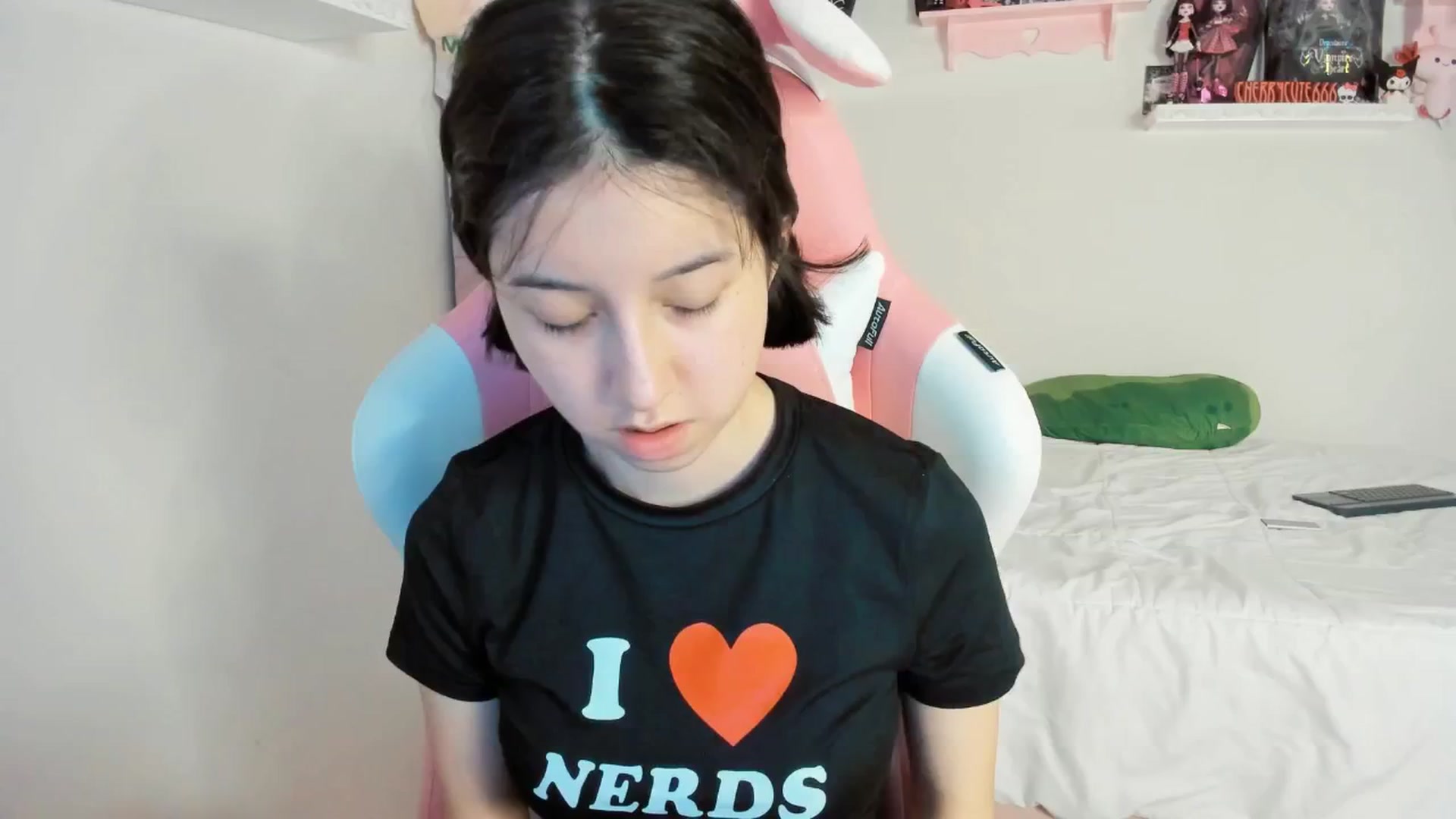 Gallery image thumbnail from Cherrycute666's myfreecams stream on, 05/11/2025, 01:58 image 9 of 20