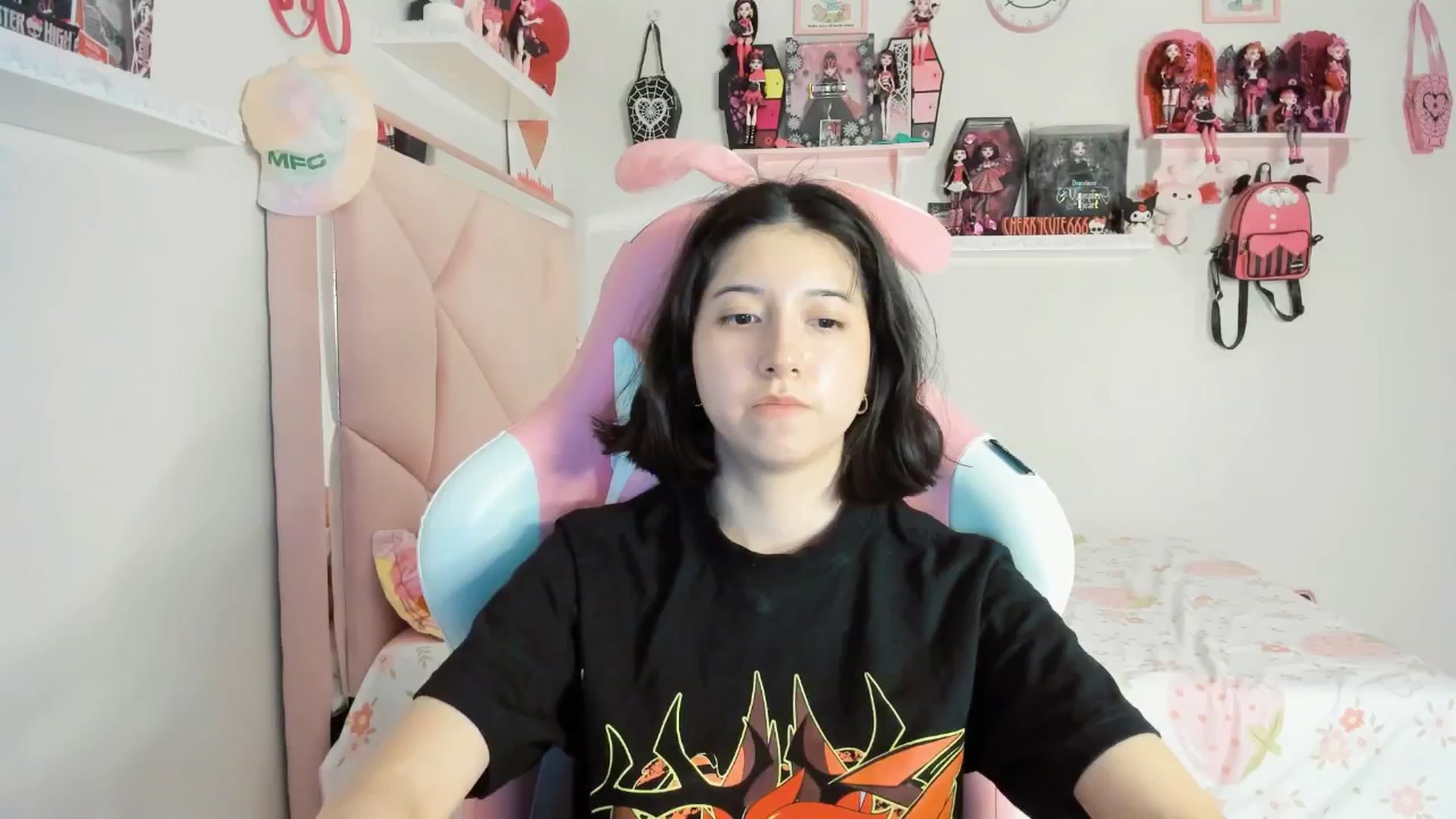 Gallery image thumbnail from Cherrycute666's myfreecams stream on, 05/15/2025, 05:13 image 10 of 20